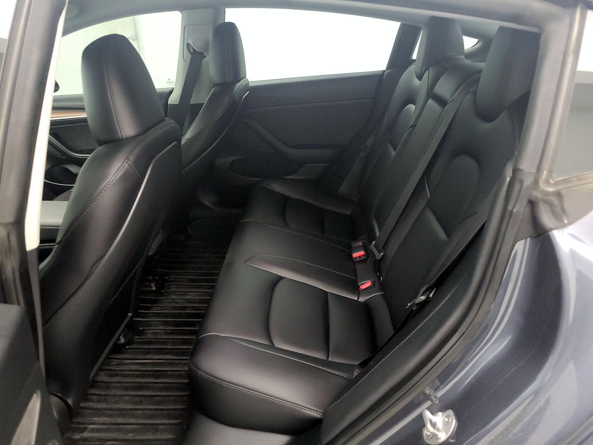 Thumbnail: 2023 Tesla Model 3 - 18