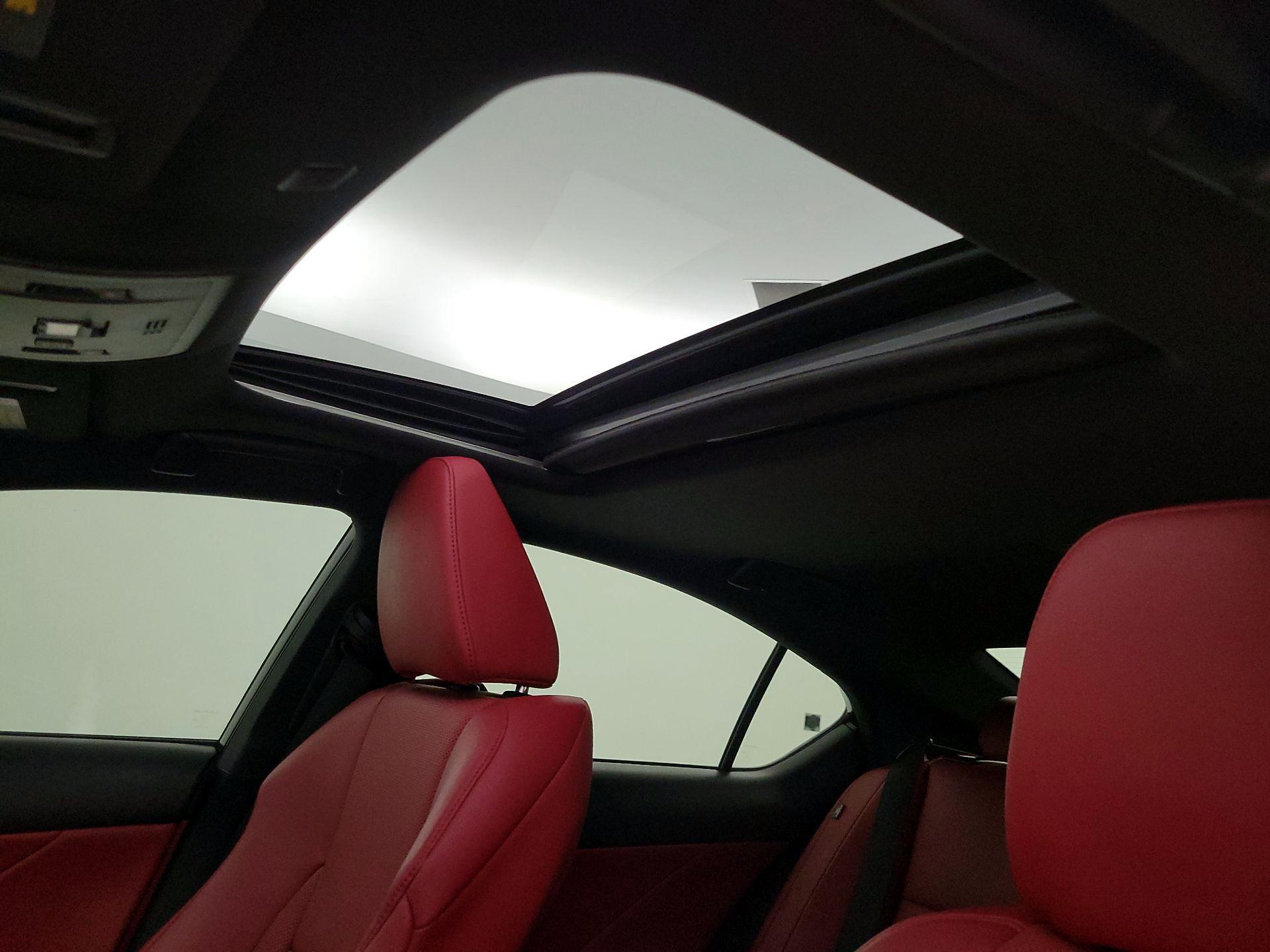 Thumbnail: 2021 Lexus IS - 18