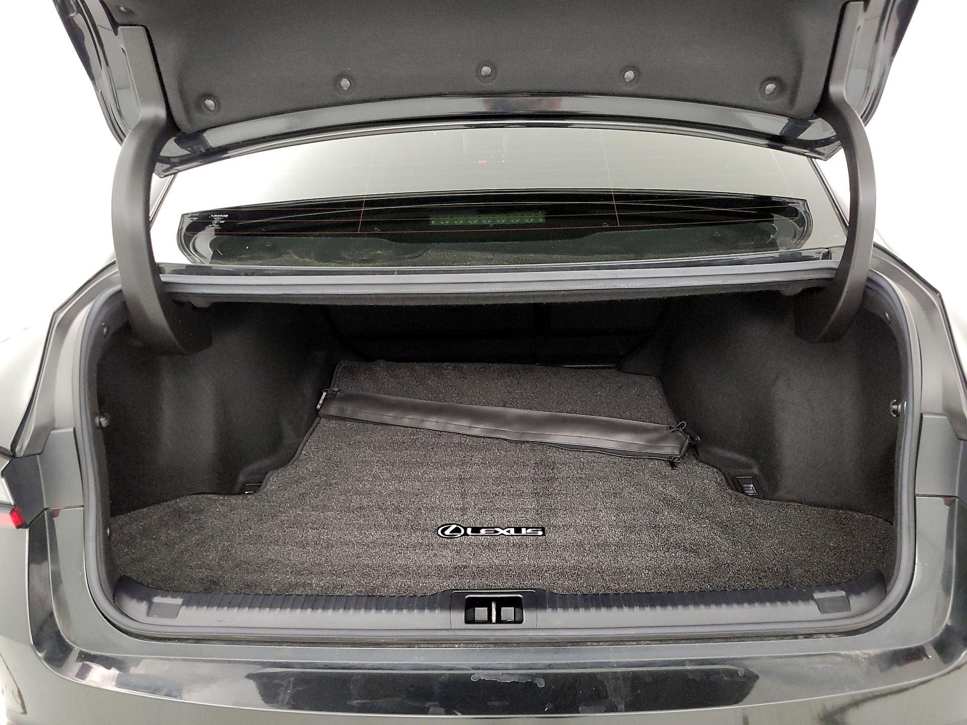 Thumbnail: 2021 Lexus IS - 20