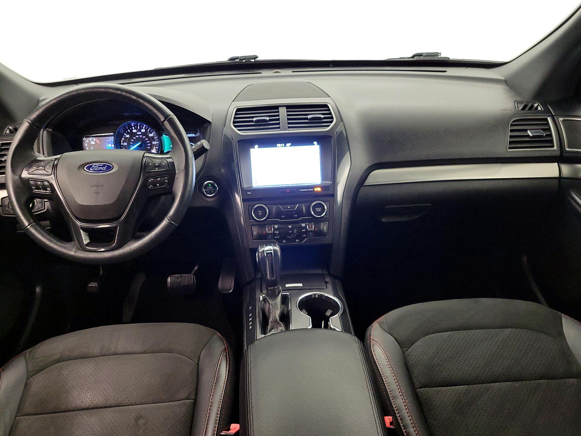 Thumbnail: 2018 Ford Explorer - 9