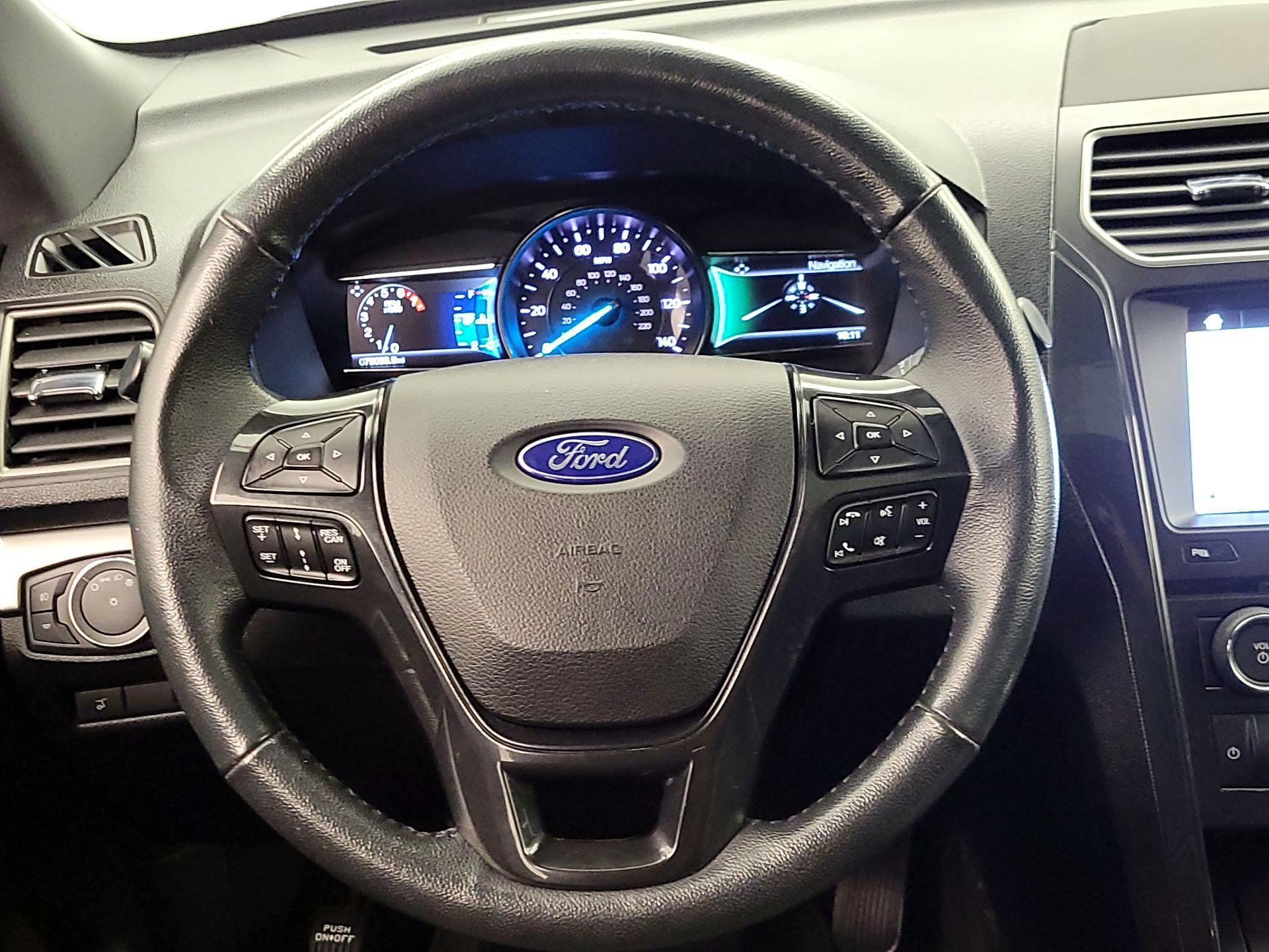 Thumbnail: 2018 Ford Explorer - 10