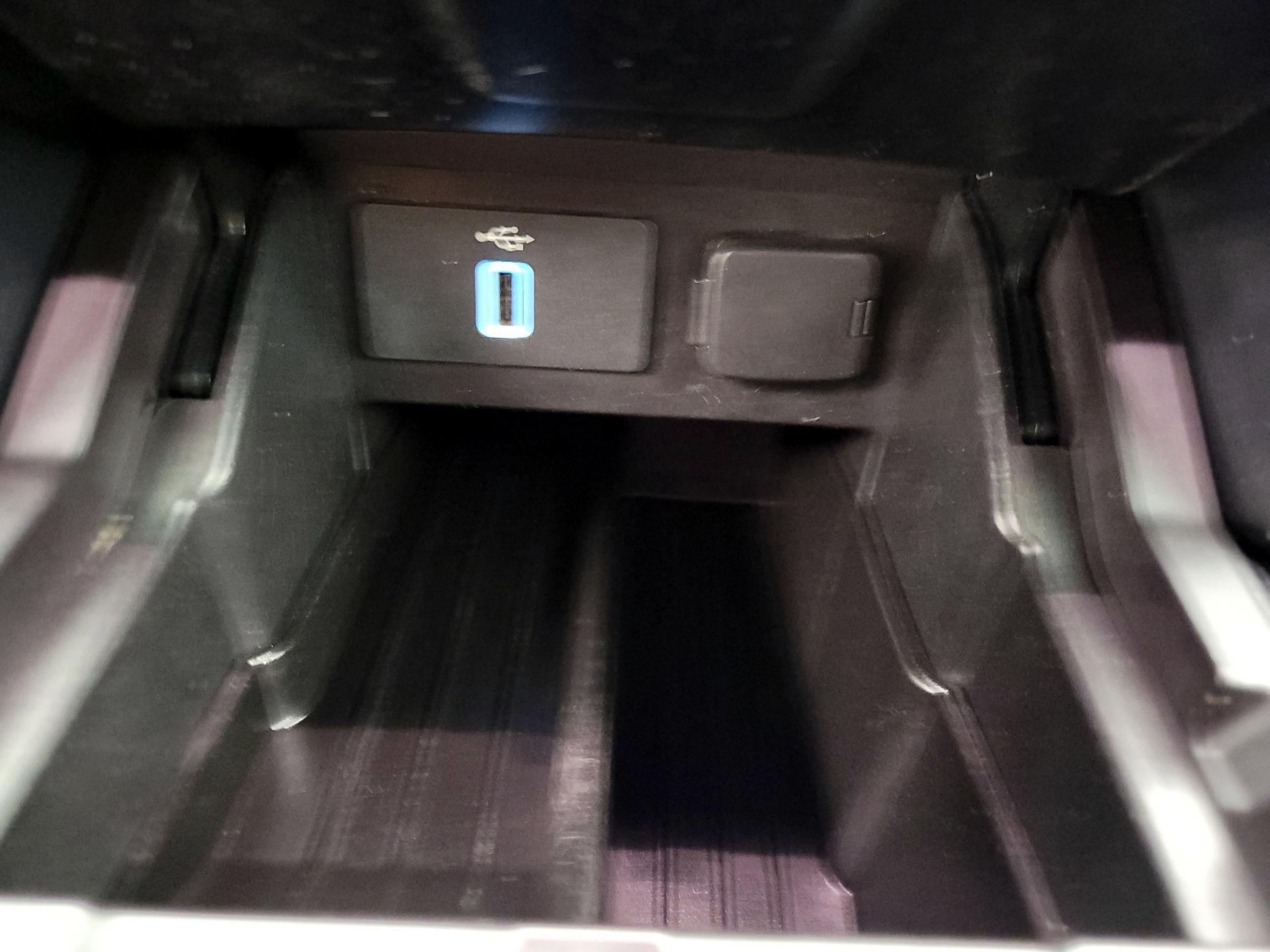 Thumbnail: 2018 Ford Explorer - 19