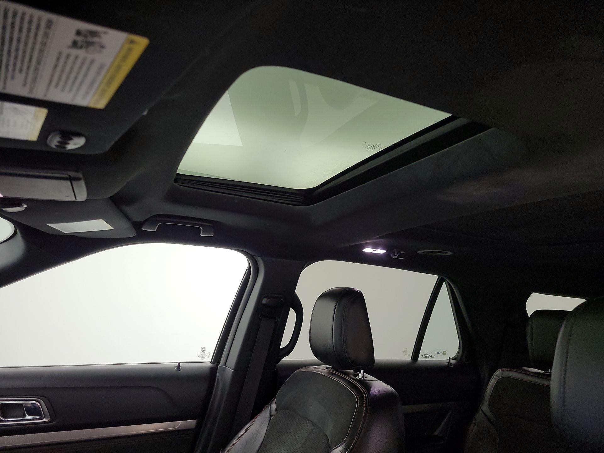 Thumbnail: 2018 Ford Explorer - 20