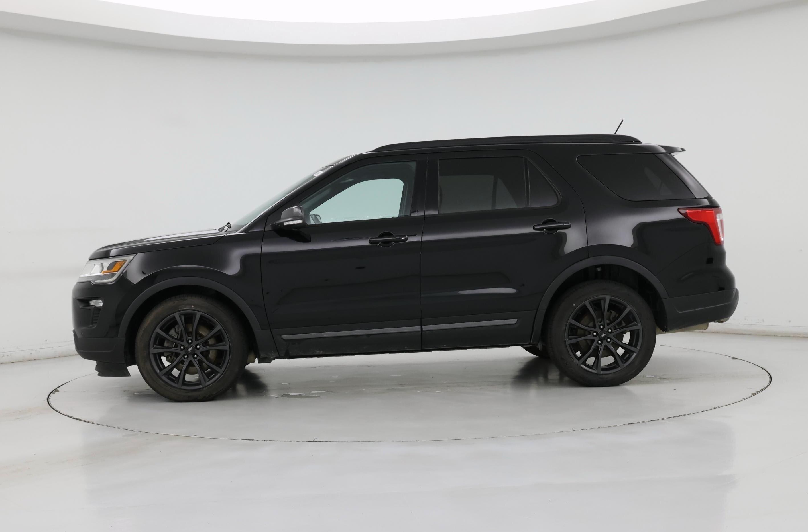 Thumbnail: 2018 Ford Explorer - 3