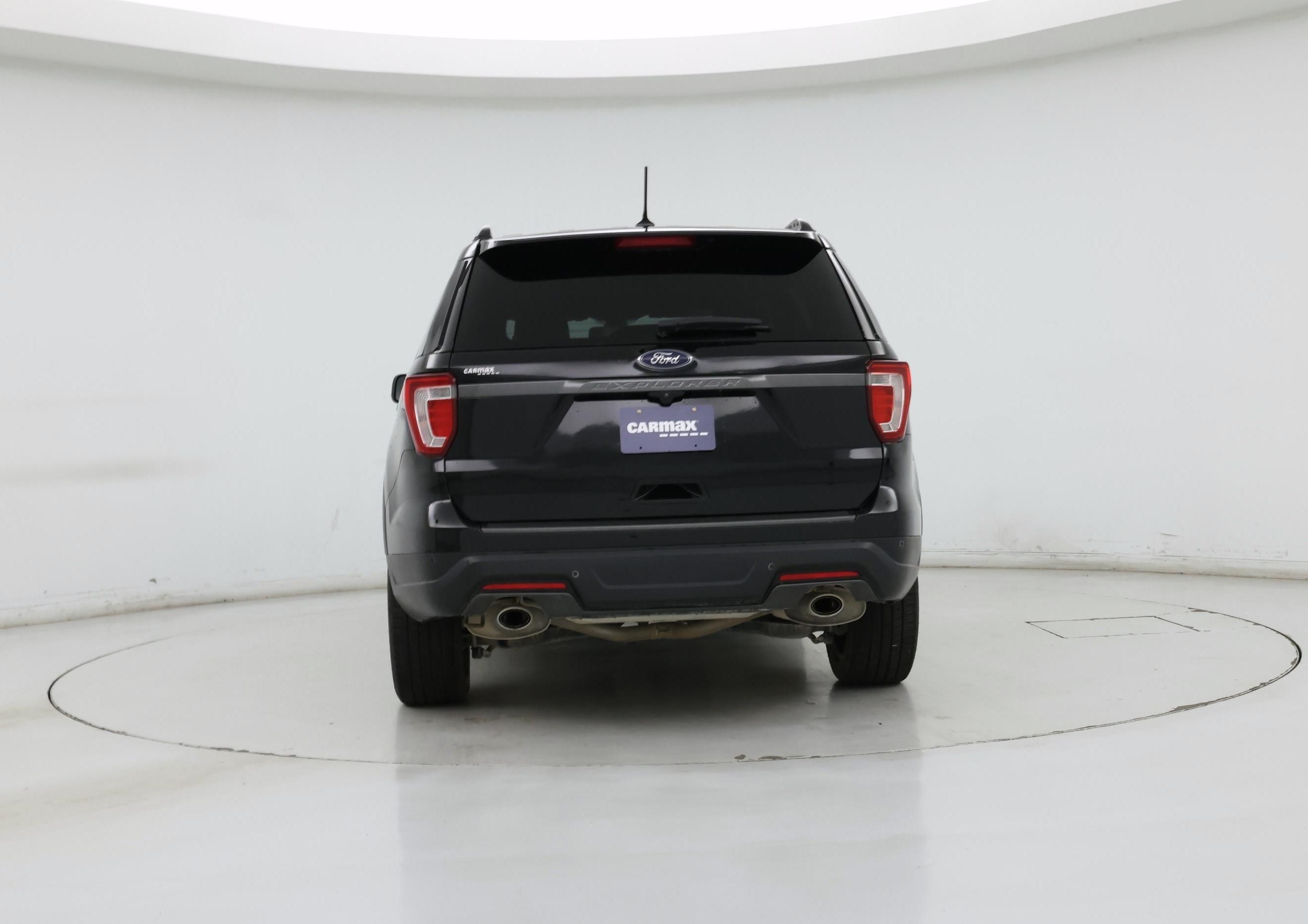 Thumbnail: 2018 Ford Explorer - 6