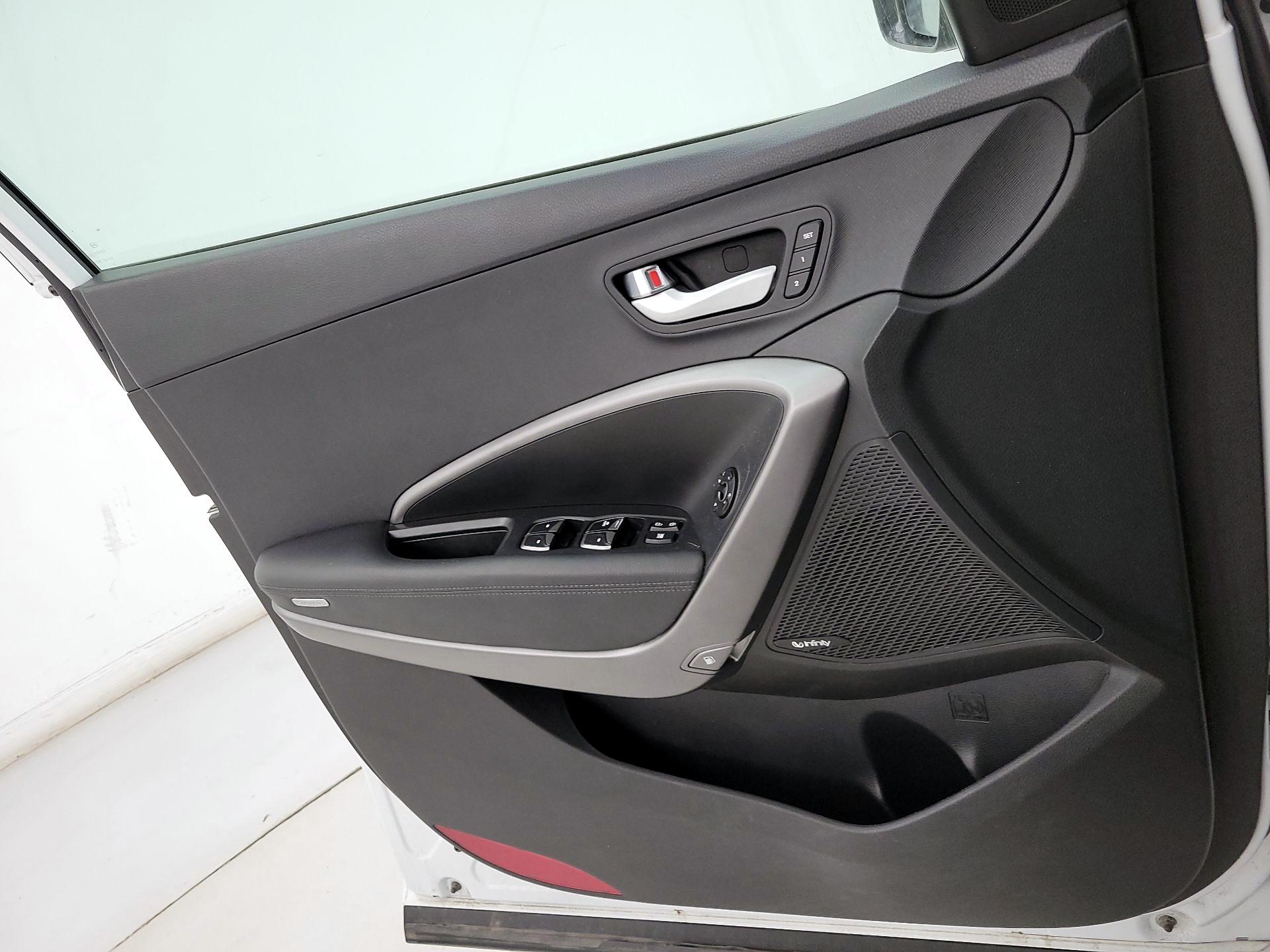 Thumbnail: 2014 Hyundai Santa Fe - 12