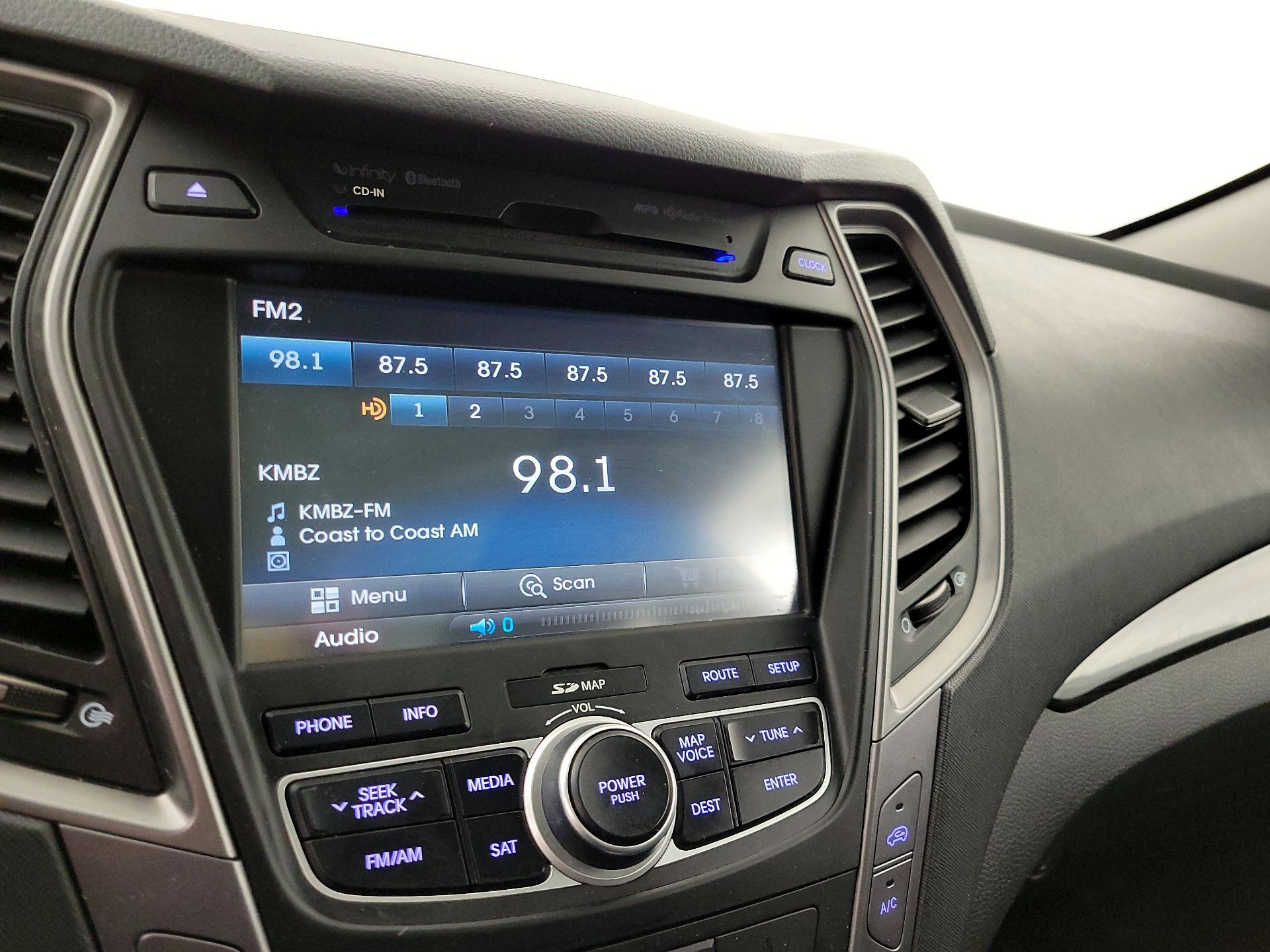 Thumbnail: 2014 Hyundai Santa Fe - 16