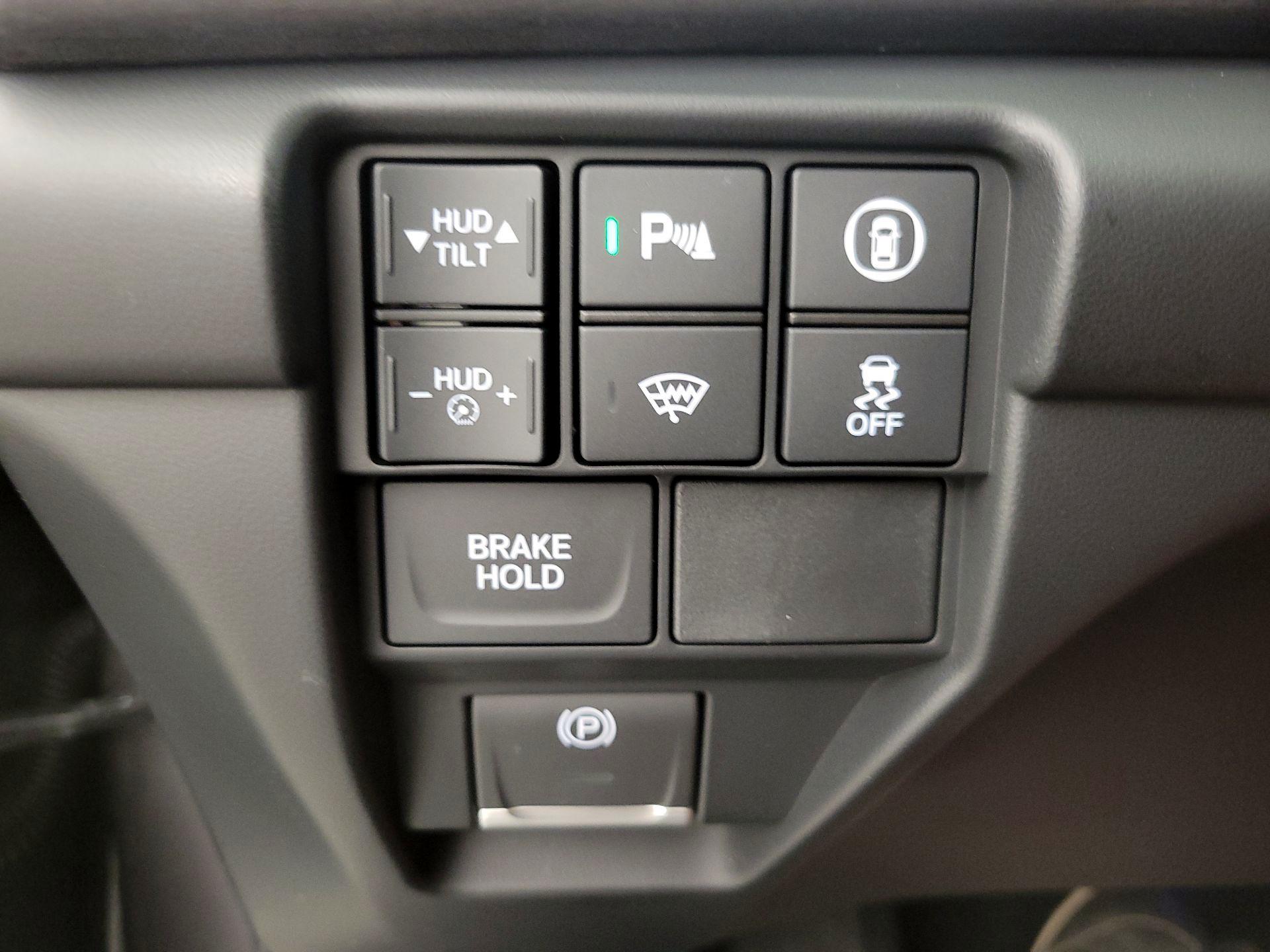 Thumbnail: 2025 Acura RDX - 13