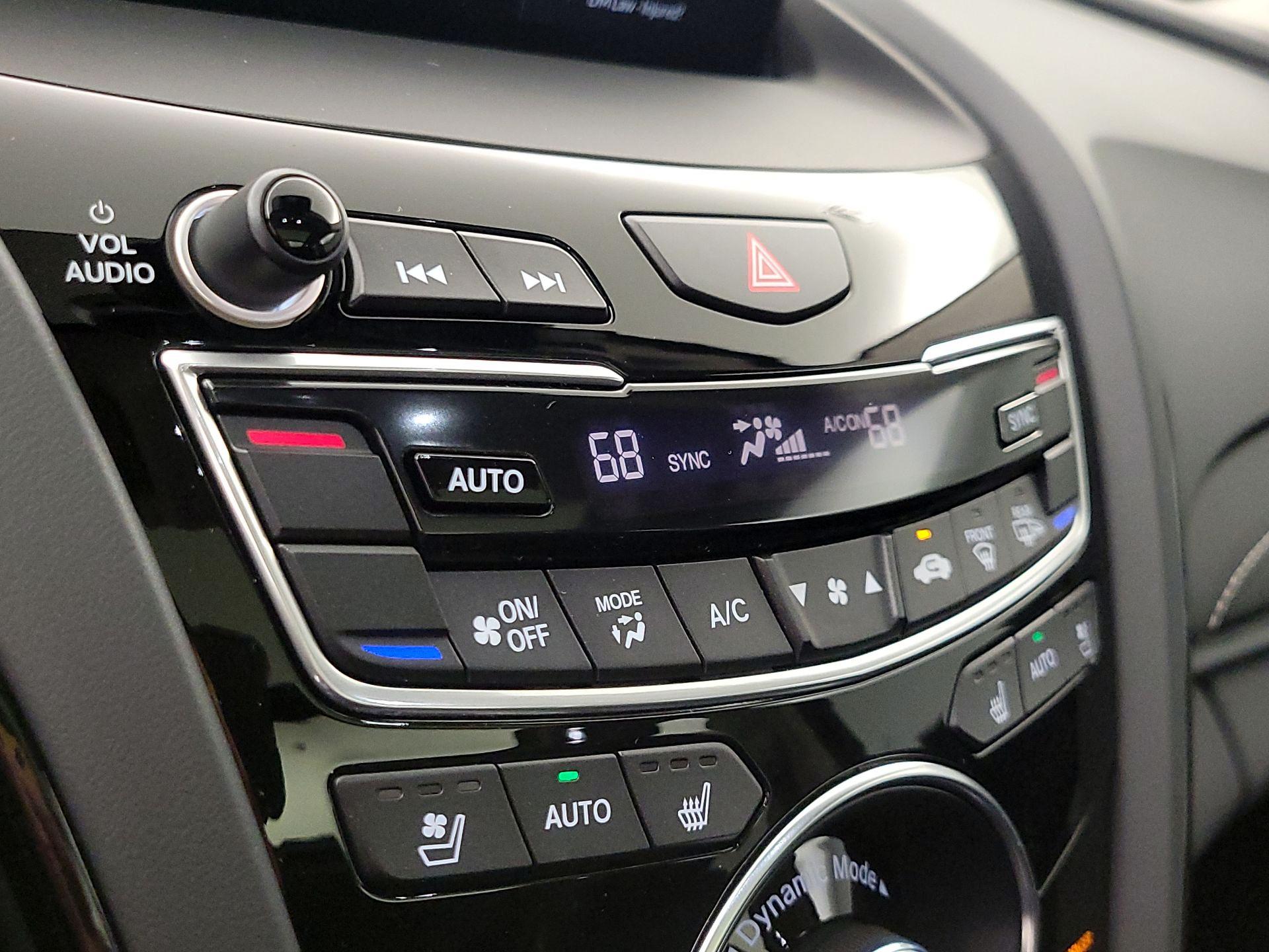 Thumbnail: 2025 Acura RDX - 17