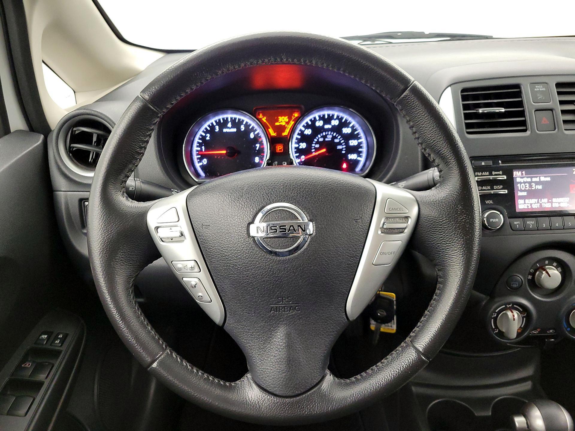 Thumbnail: 2014 Nissan Versa Note - 10