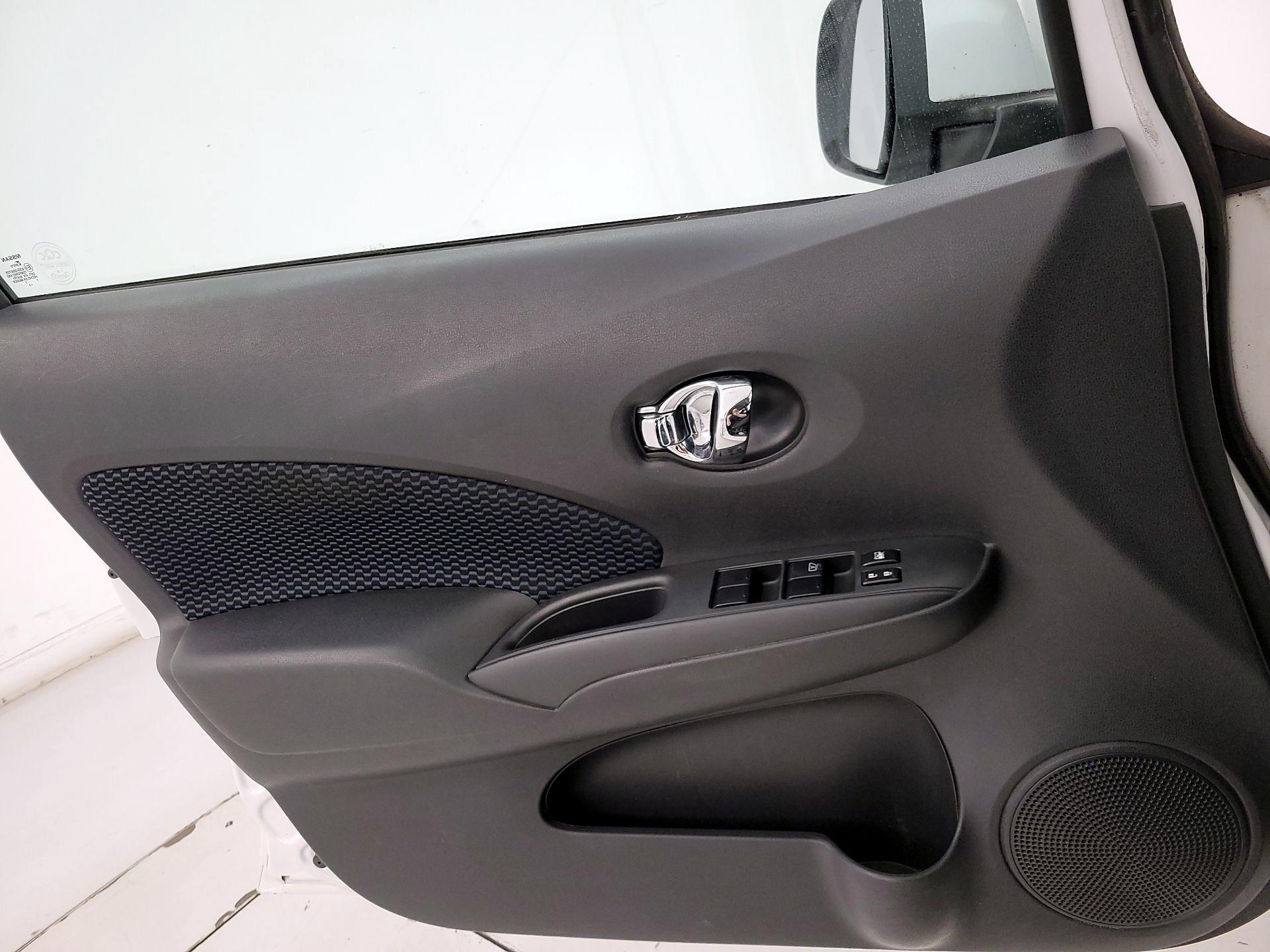 Thumbnail: 2014 Nissan Versa Note - 12