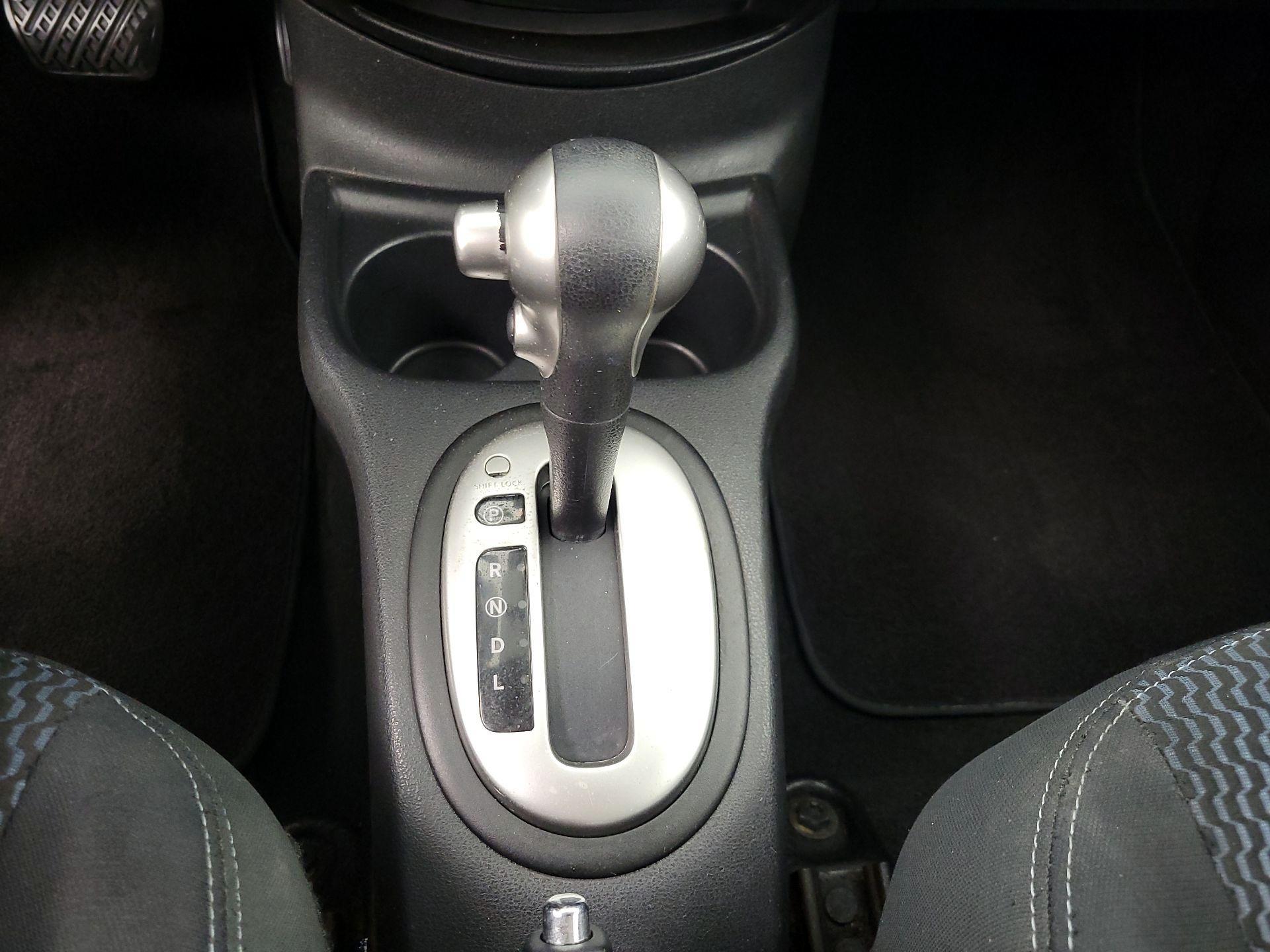 Thumbnail: 2014 Nissan Versa Note - 17