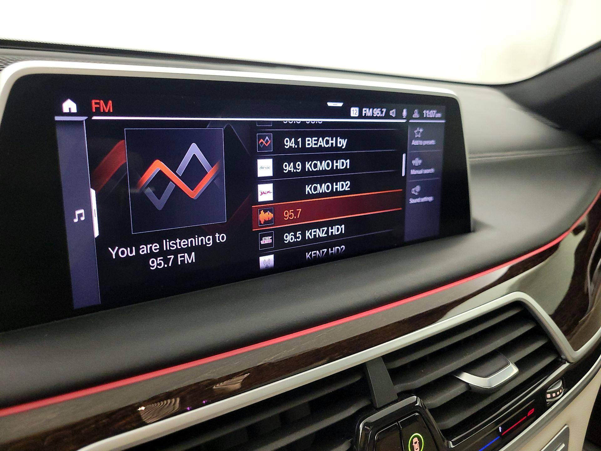 Thumbnail: 2022 BMW 7 Series - 16