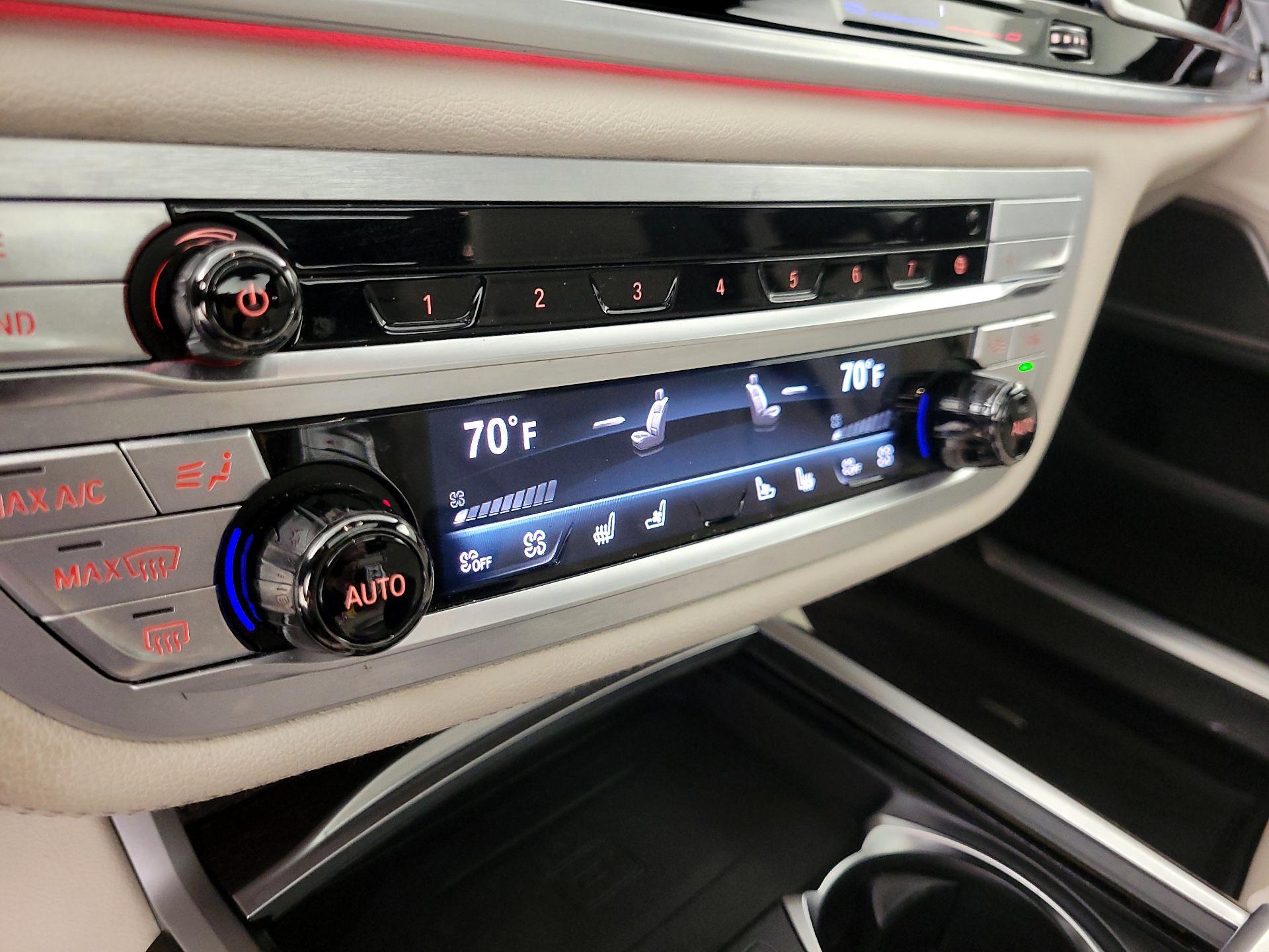 Thumbnail: 2022 BMW 7 Series - 17