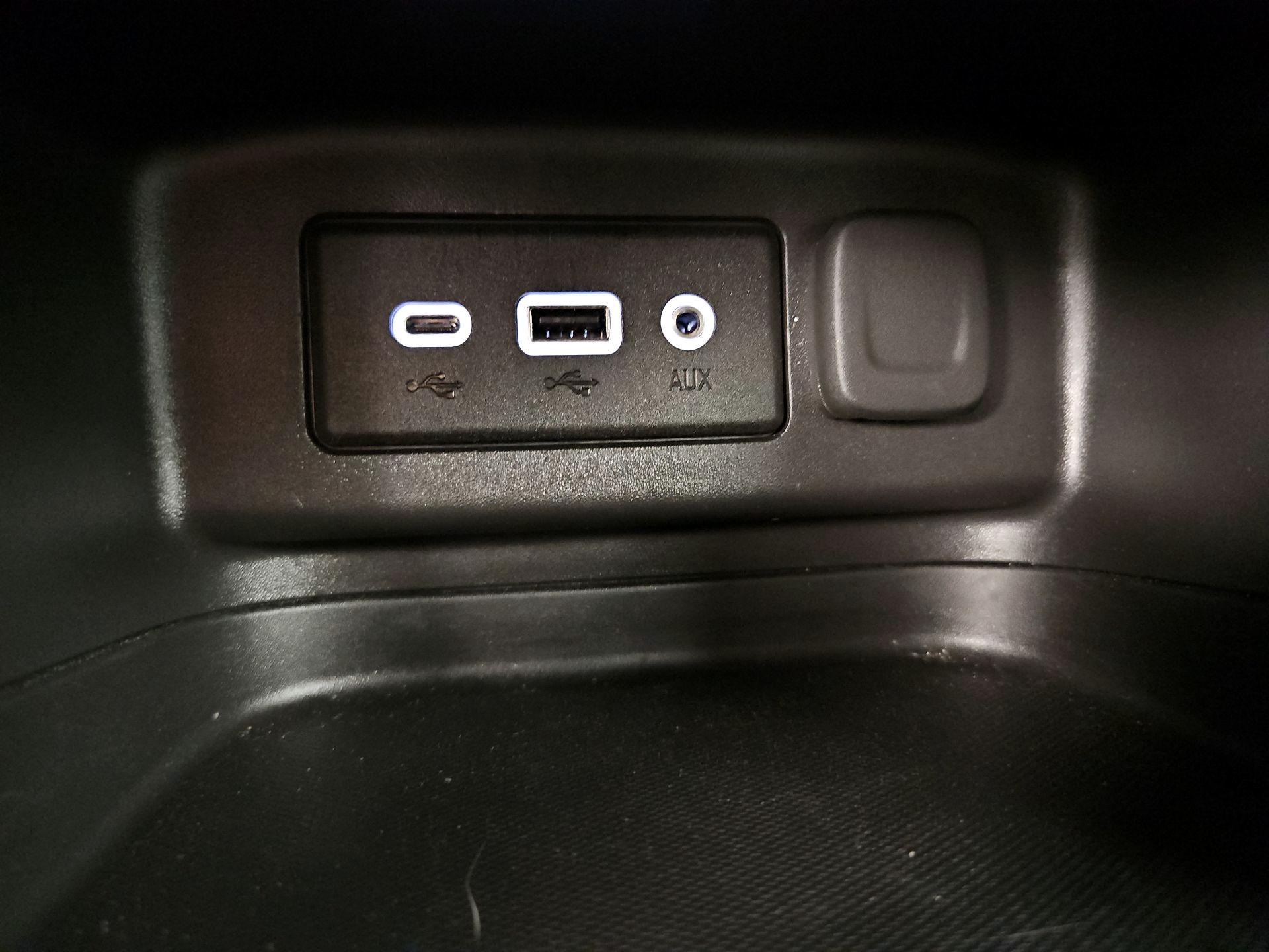 Thumbnail: 2024 Chevrolet Equinox - 18