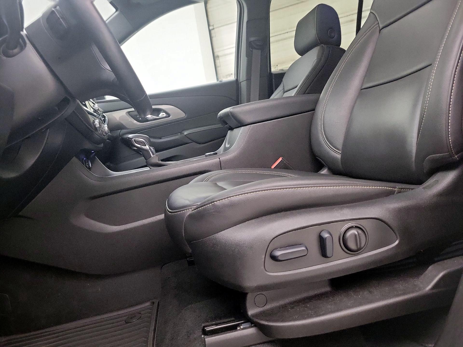 Thumbnail: 2023 Chevrolet Traverse - 11