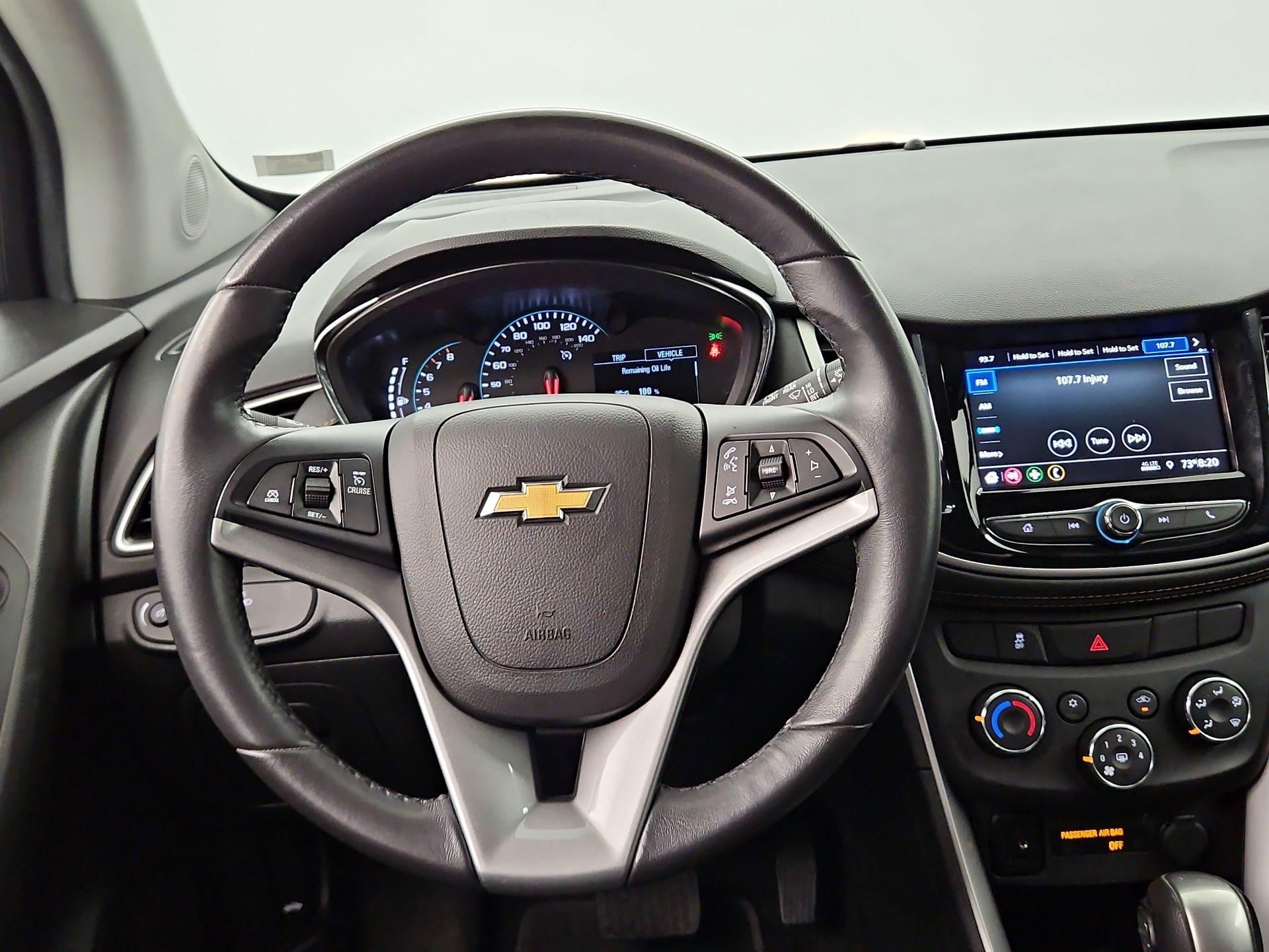 Thumbnail: 2022 Chevrolet Trax - 10