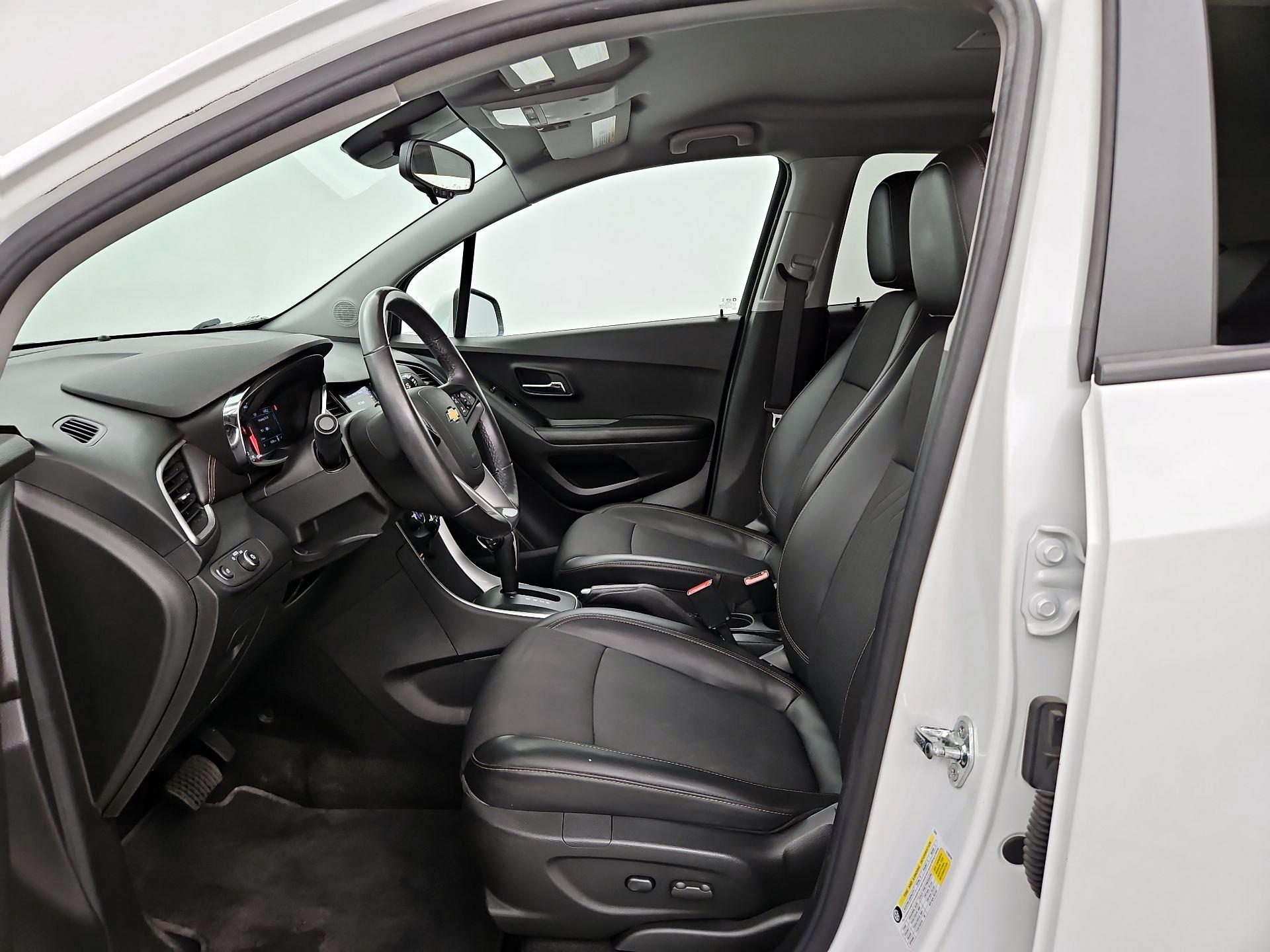 Thumbnail: 2022 Chevrolet Trax - 11