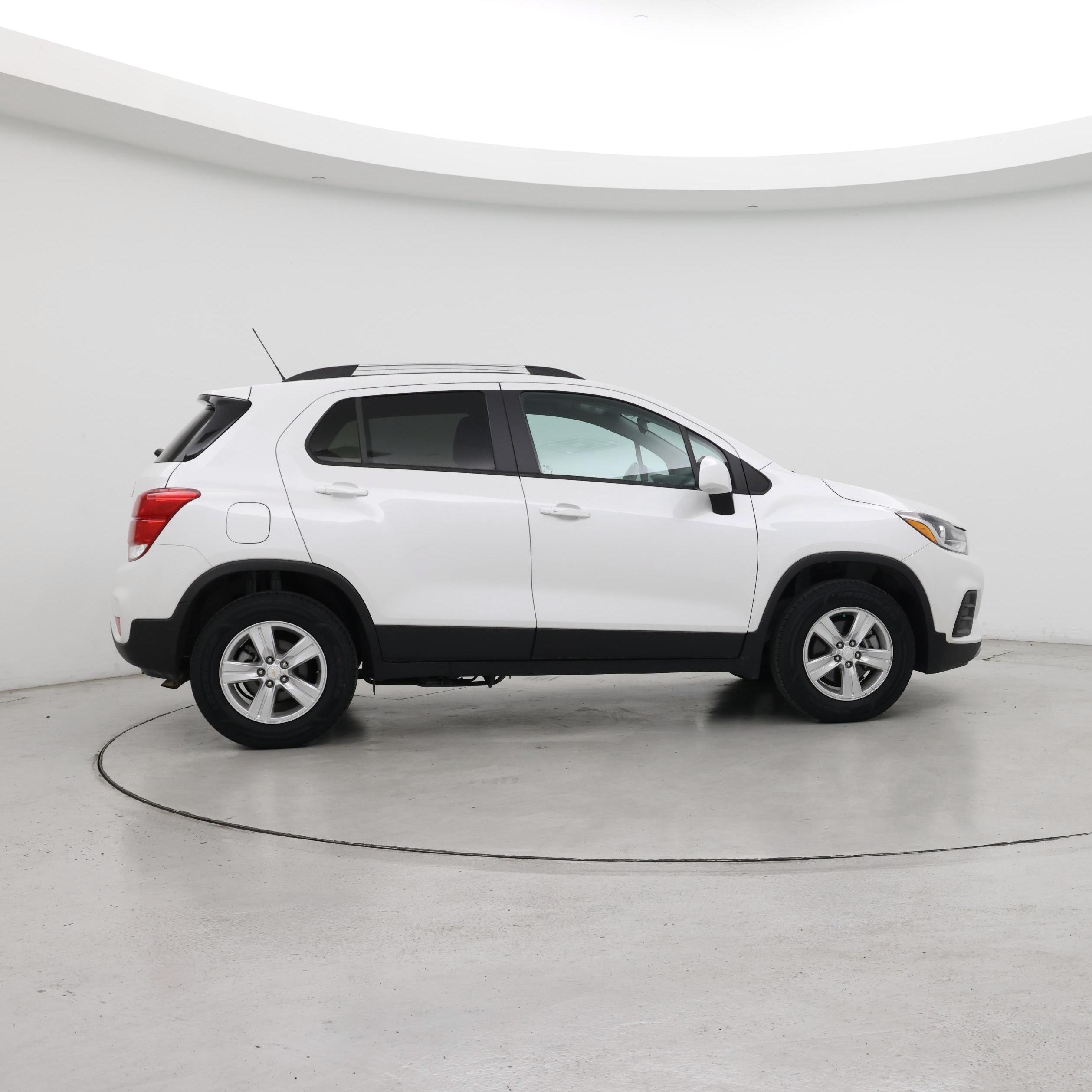 Thumbnail: 2022 Chevrolet Trax - 7