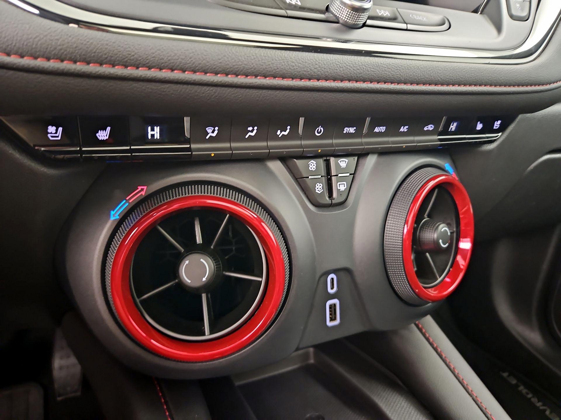 Thumbnail: 2024 Chevrolet Blazer - 17