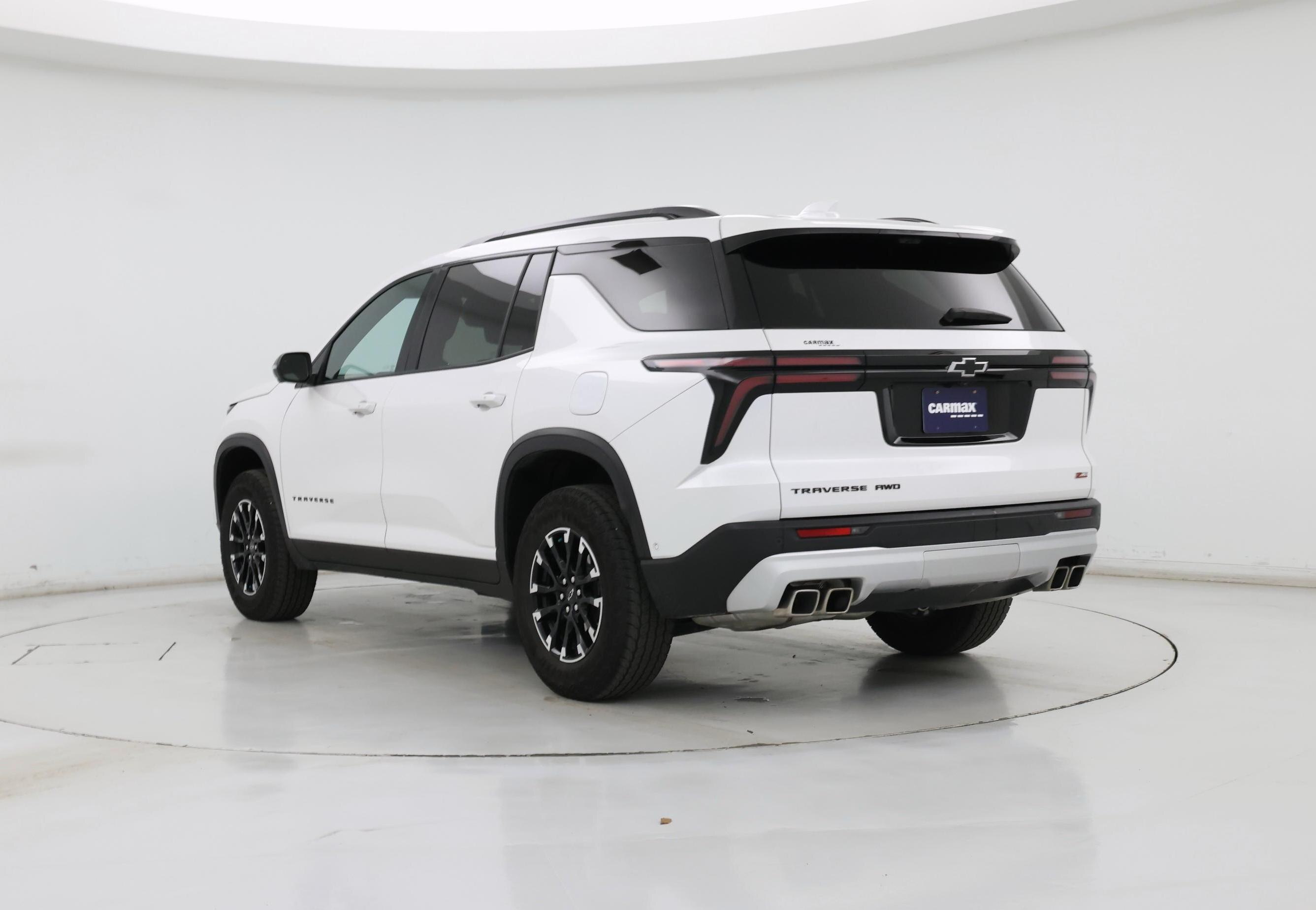 Thumbnail: 2024 Chevrolet Traverse - 2