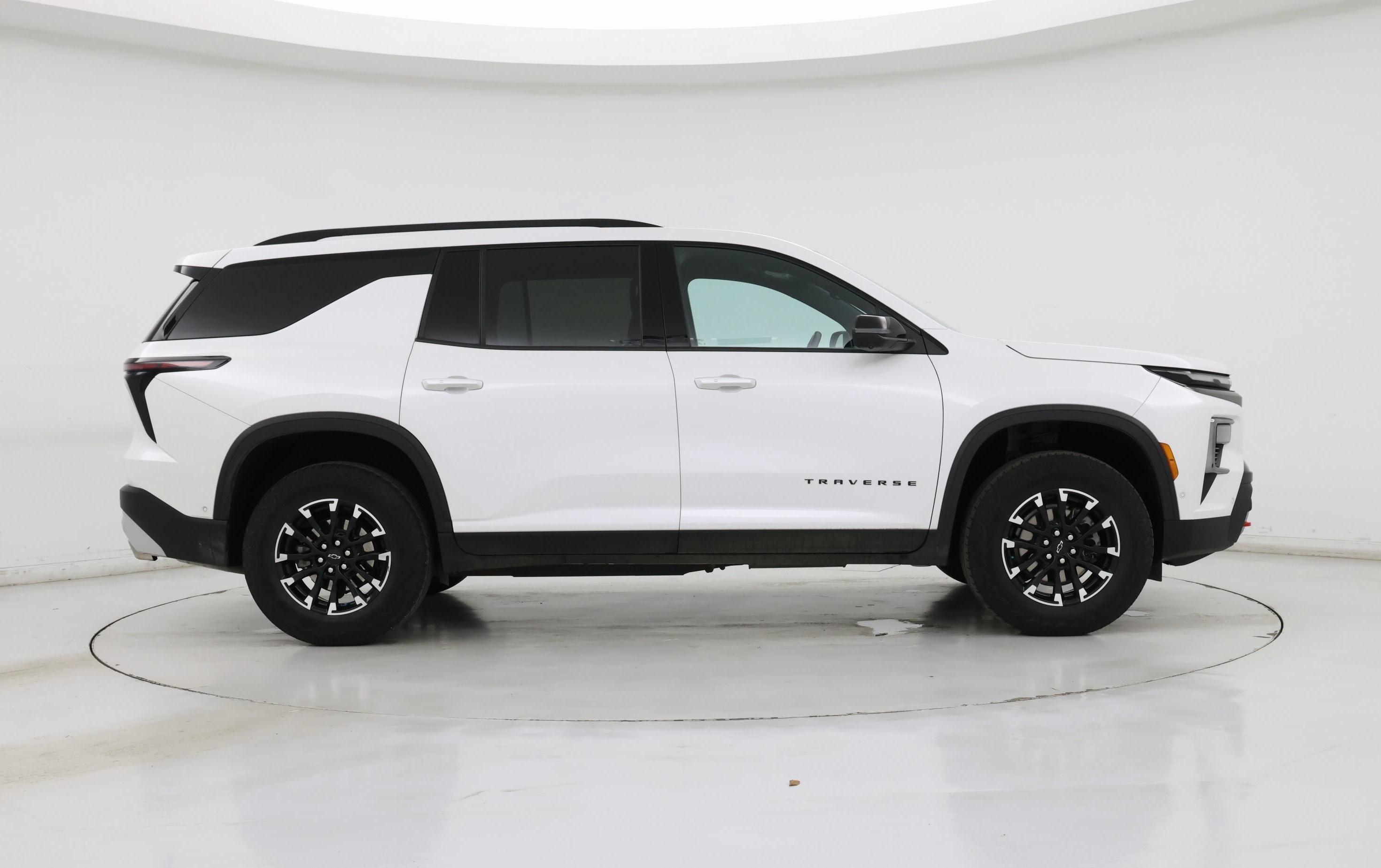 Thumbnail: 2024 Chevrolet Traverse - 7