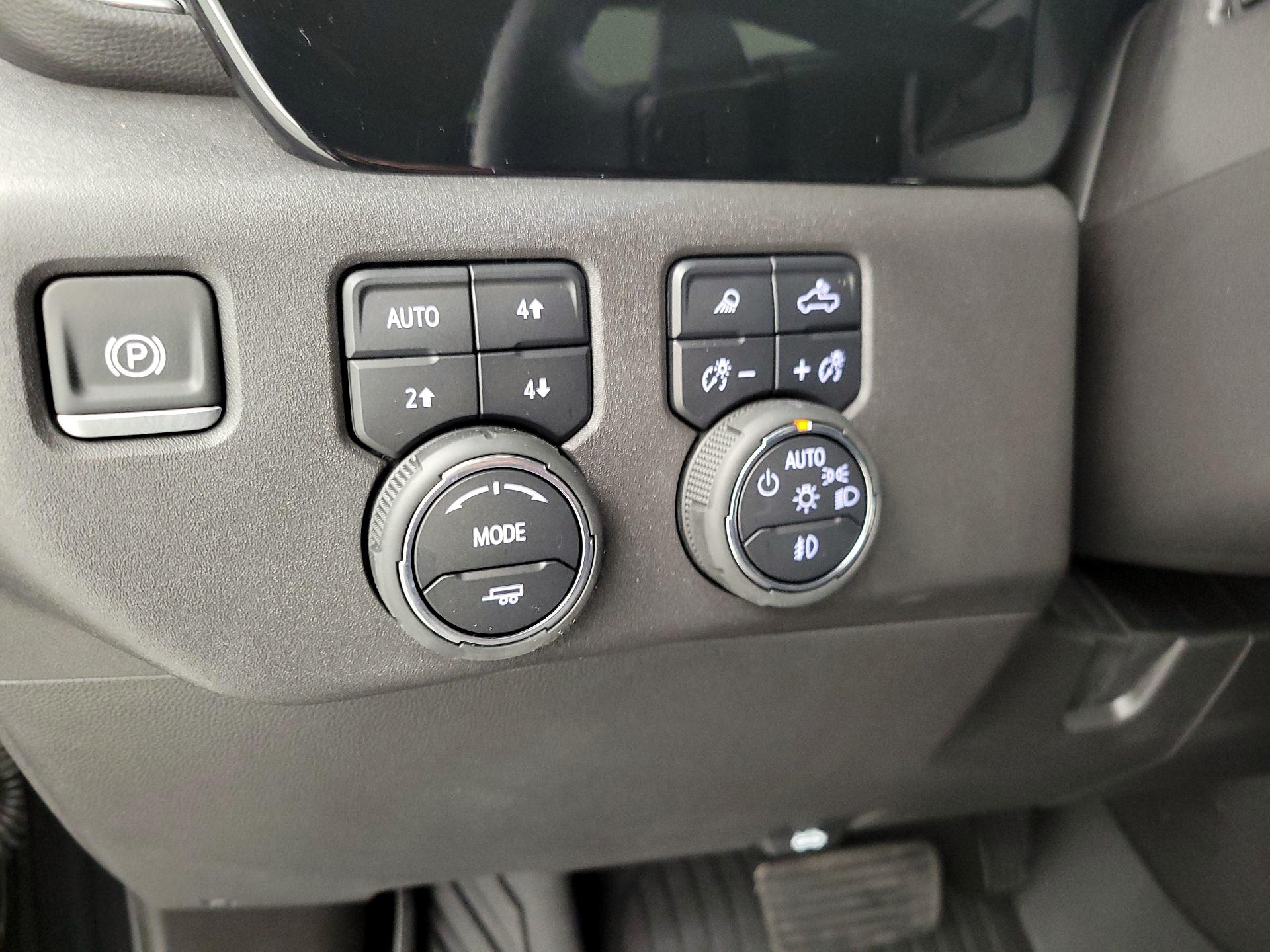 Thumbnail: 2024 Chevrolet Silverado 1500 - 13