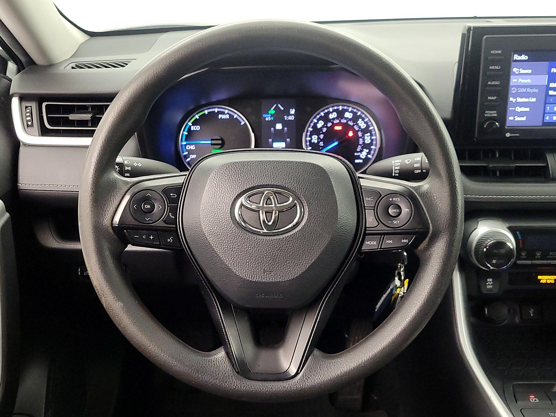 Thumbnail: 2020 Toyota RAV4 - 10