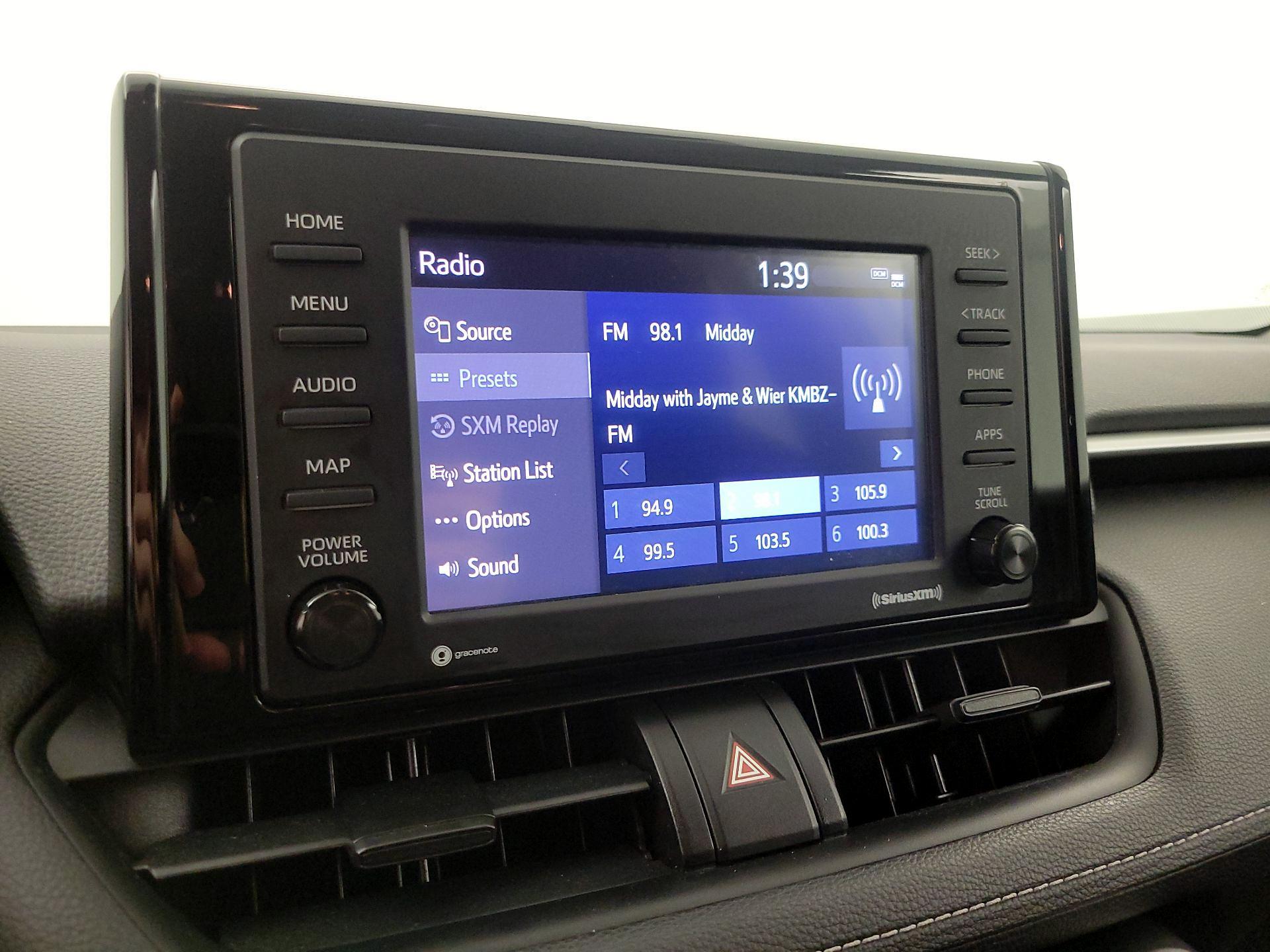 Thumbnail: 2020 Toyota RAV4 - 15