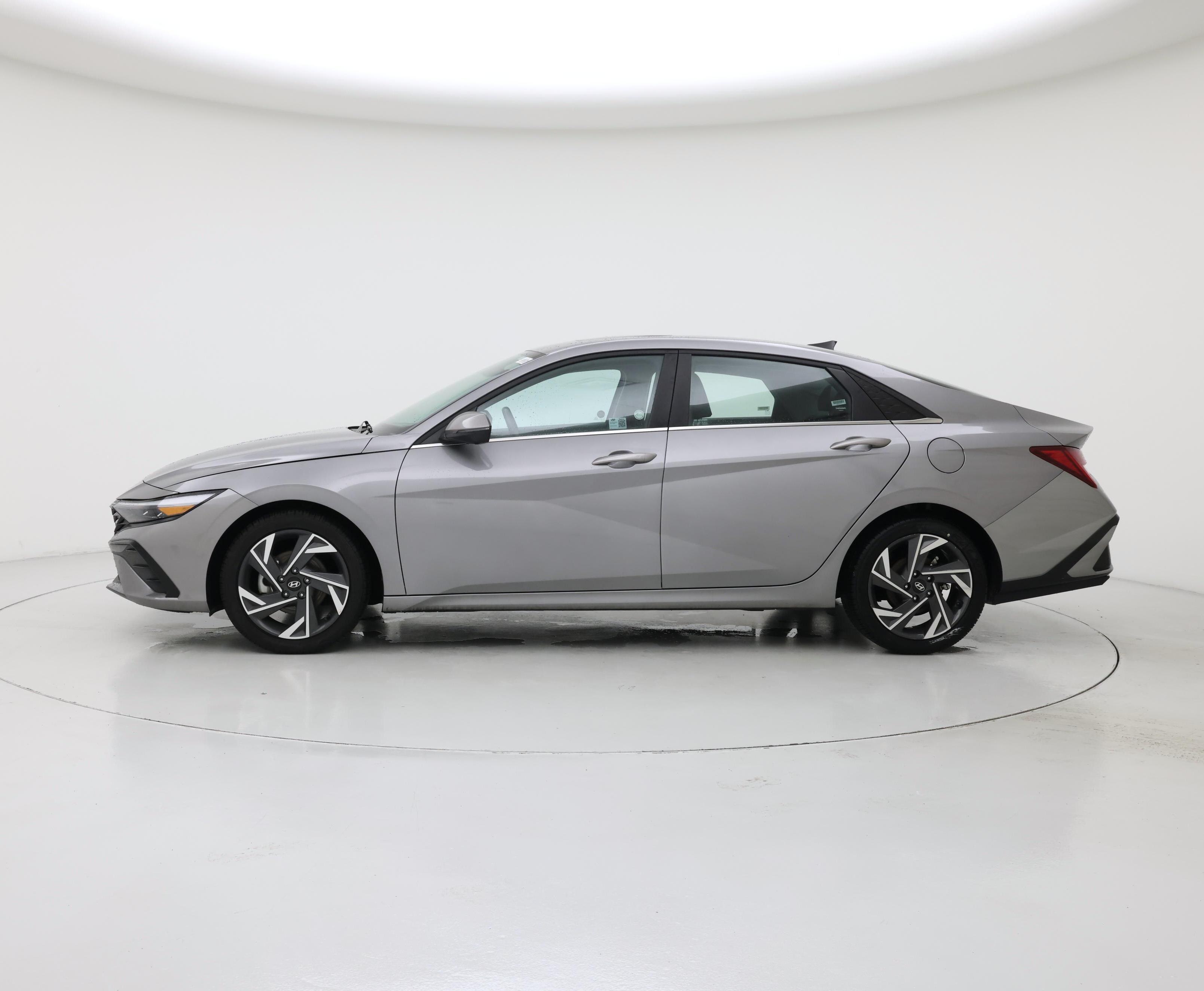 Thumbnail: 2024 Hyundai Elantra - 3