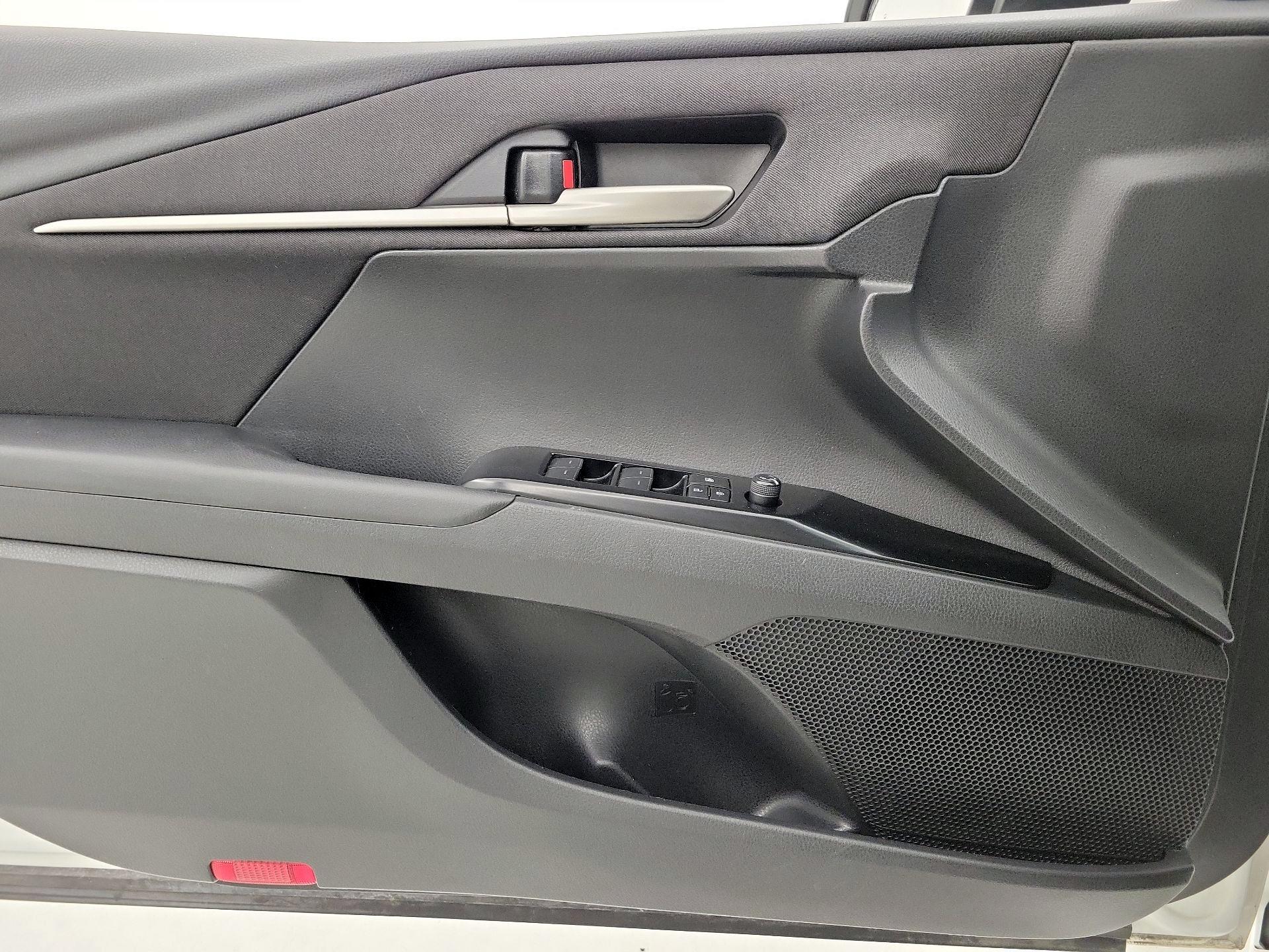 Thumbnail: 2025 Toyota Camry - 12