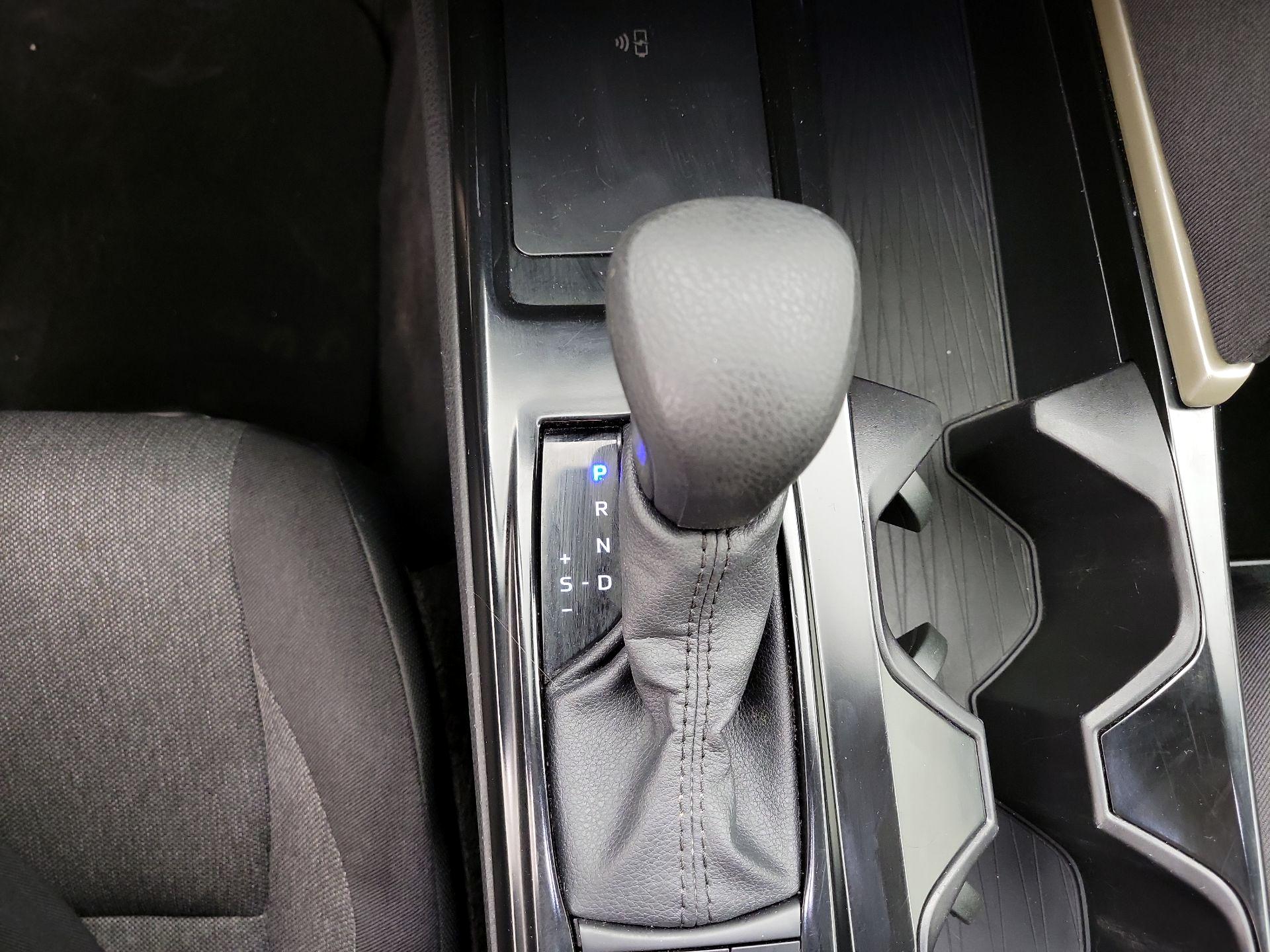 Thumbnail: 2025 Toyota Camry - 18