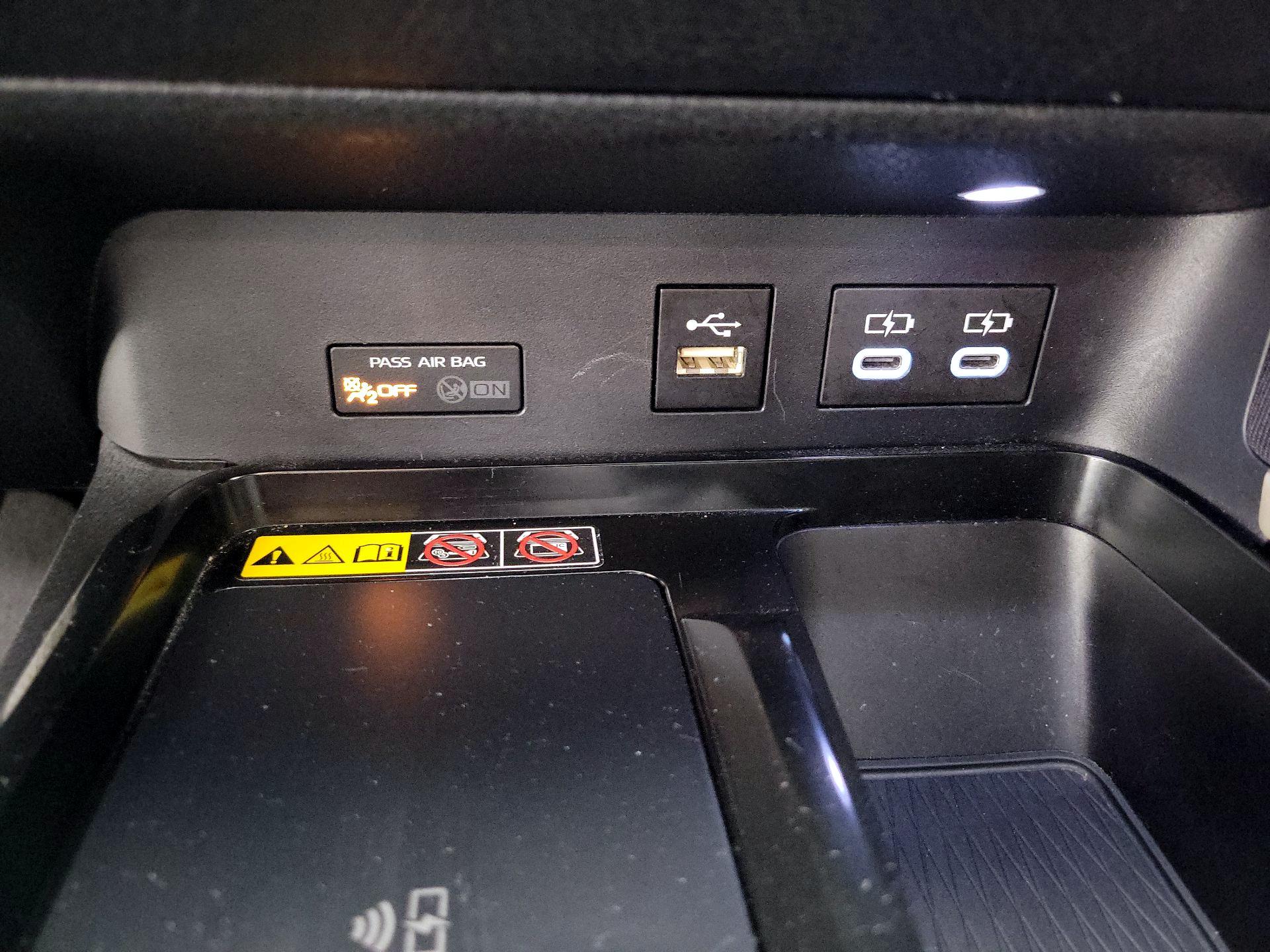 Thumbnail: 2025 Toyota Camry - 19