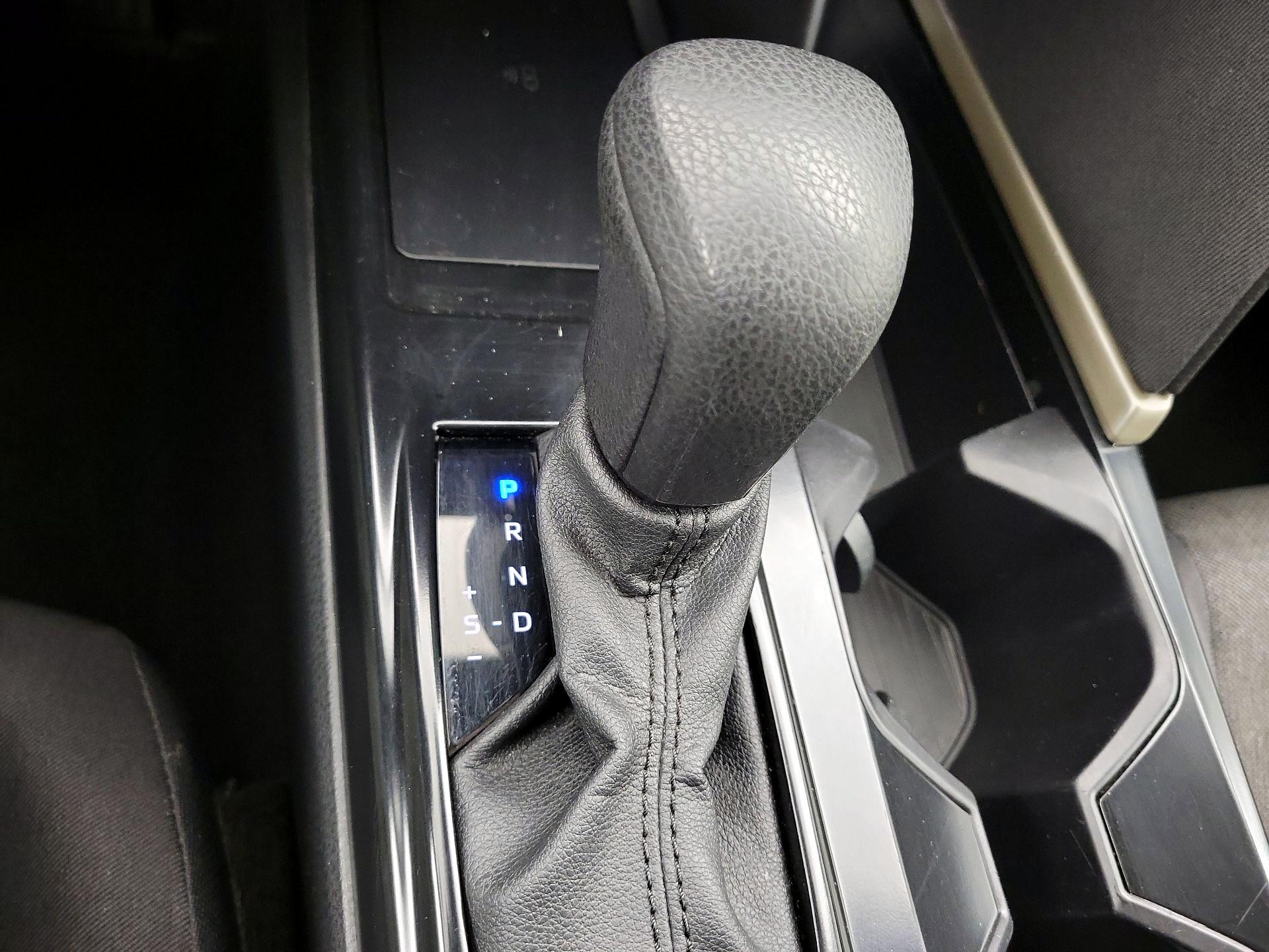 Thumbnail: 2025 Toyota Camry - 17