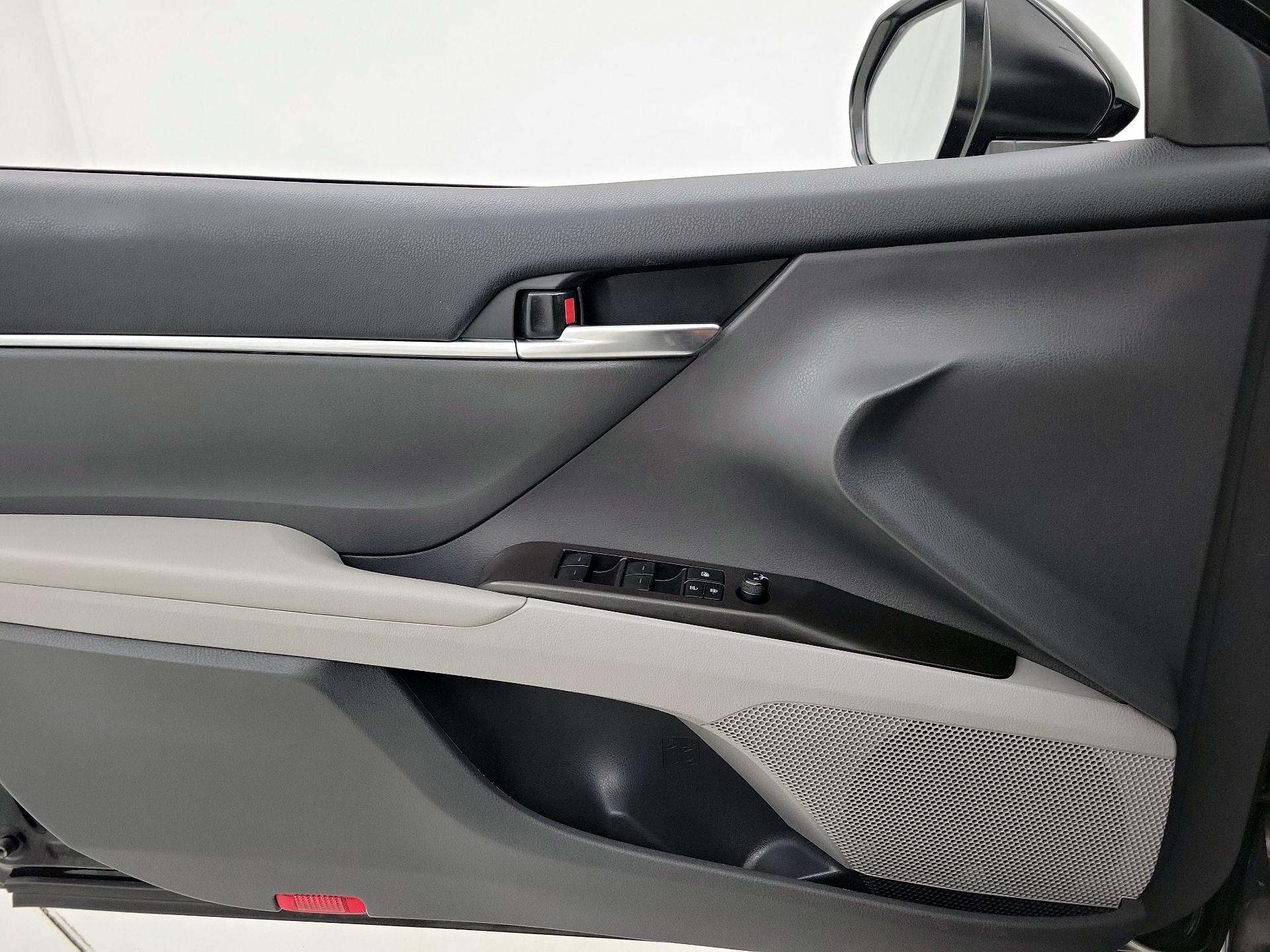 Thumbnail: 2024 Toyota Camry - 12