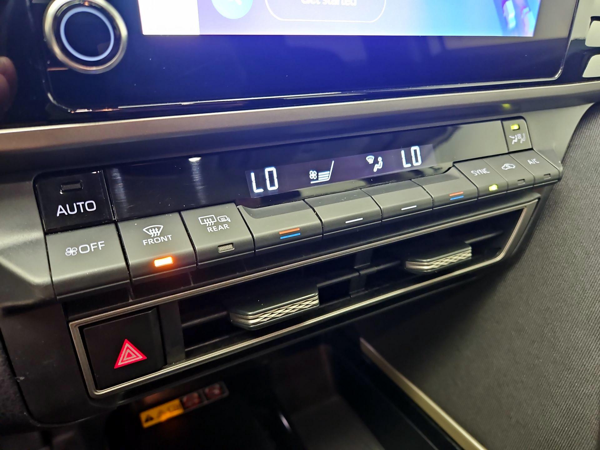 Thumbnail: 2025 Toyota Camry - 16