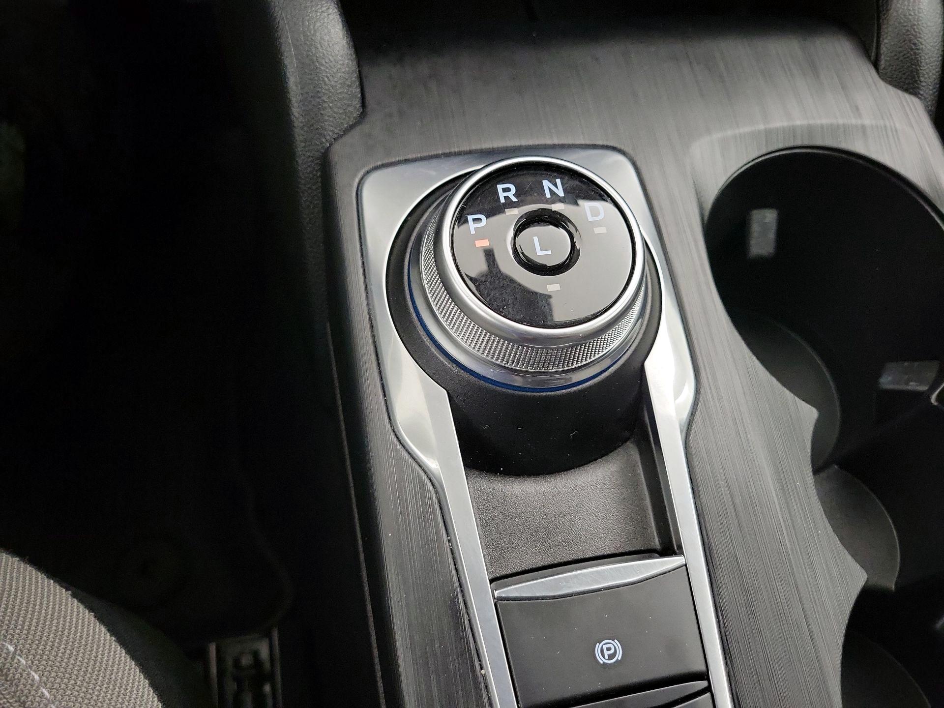 Thumbnail: 2022 Ford Escape - 17