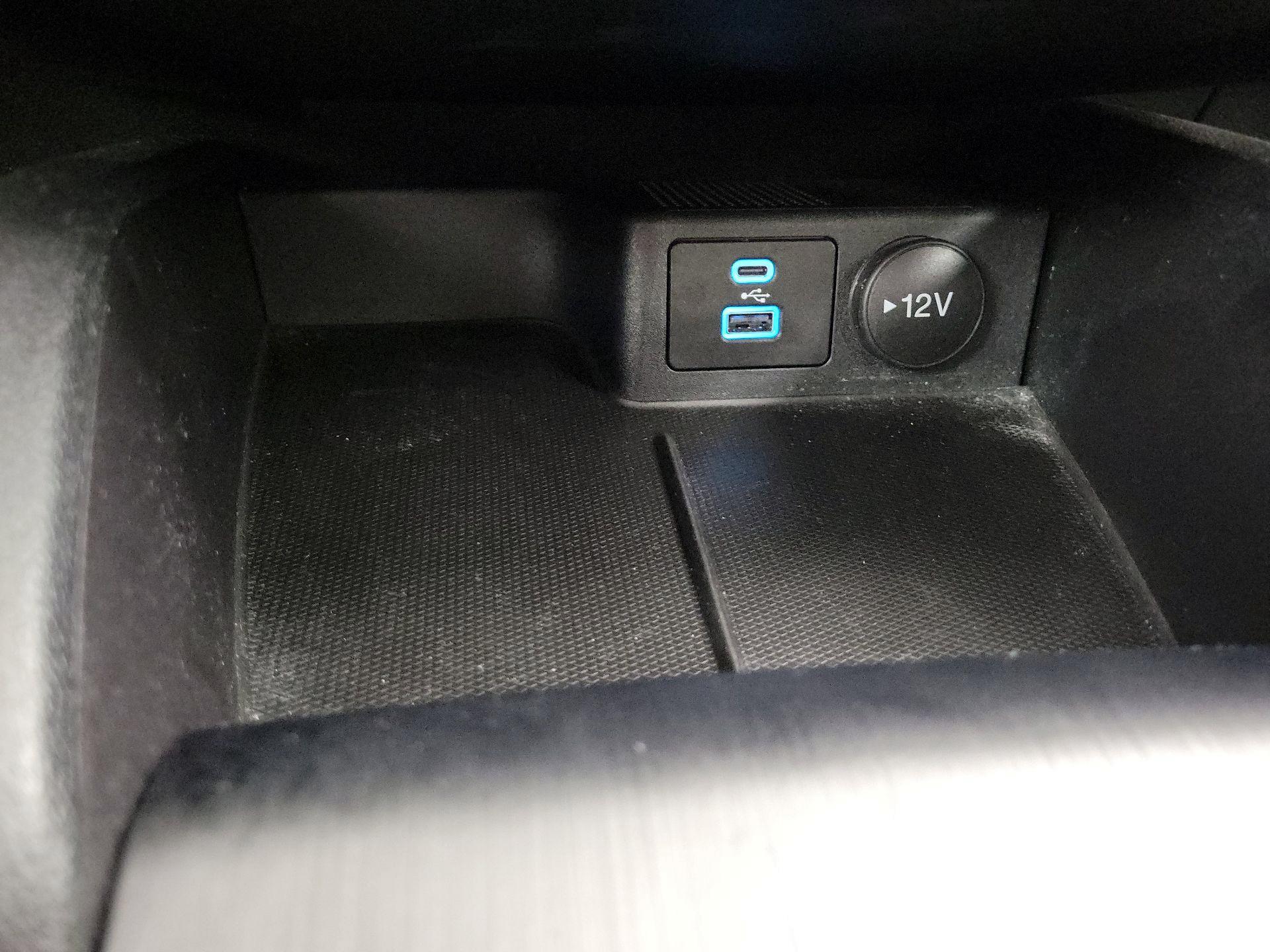 Thumbnail: 2022 Ford Escape - 18