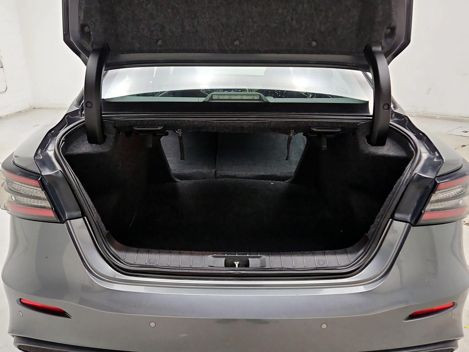 Thumbnail: 2021 Nissan Maxima - 20