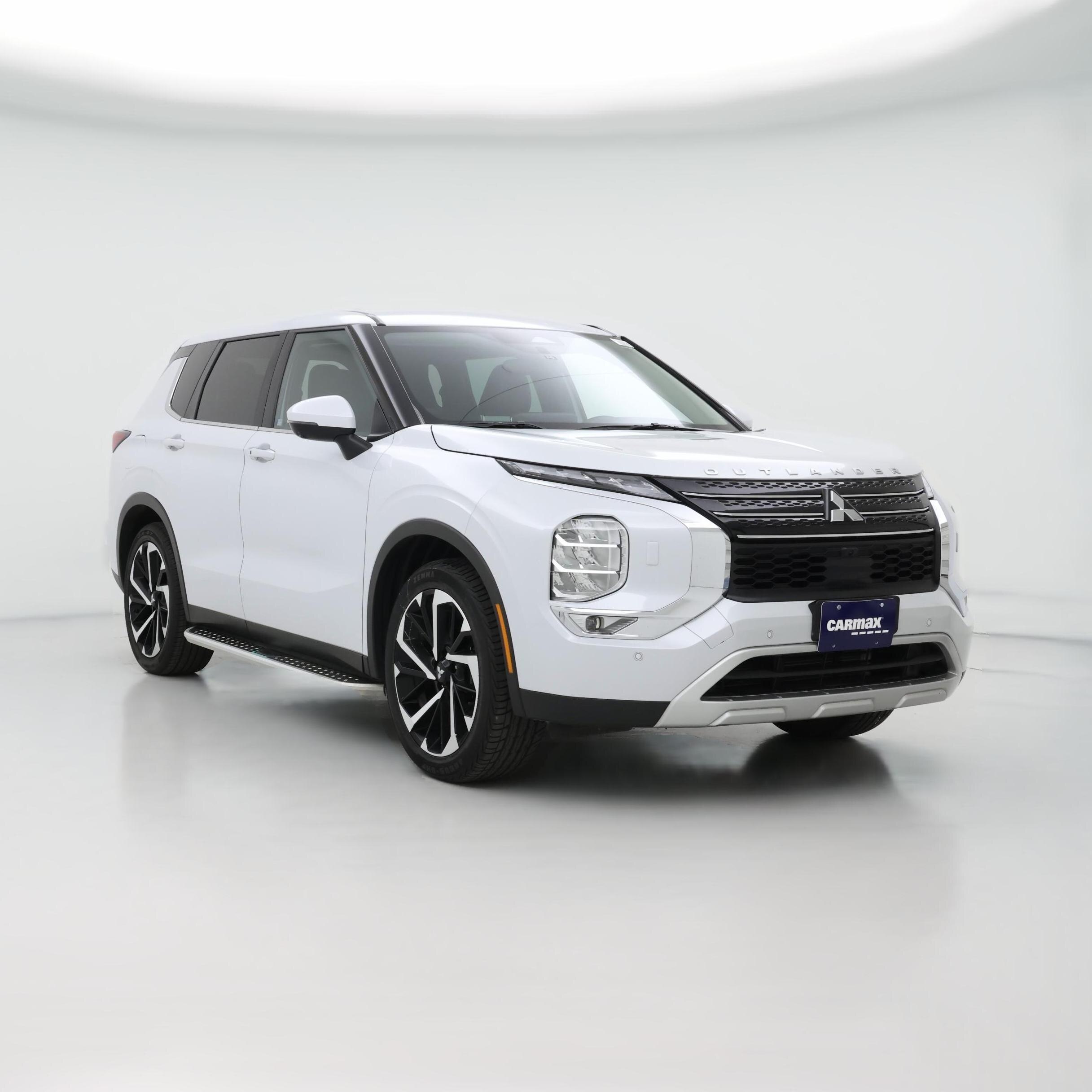 Thumbnail: 2022 Mitsubishi Outlander - 1