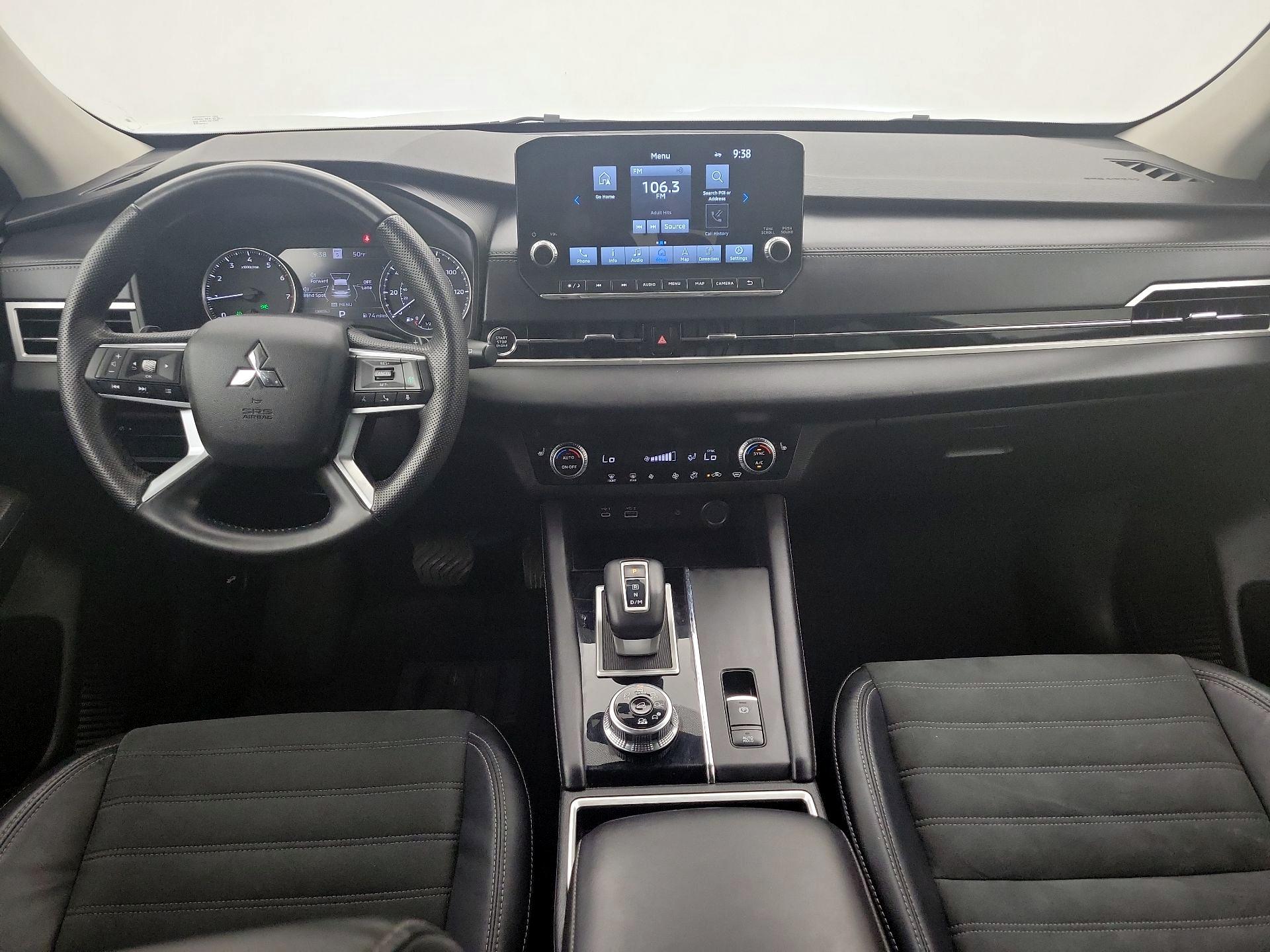 Thumbnail: 2022 Mitsubishi Outlander - 9