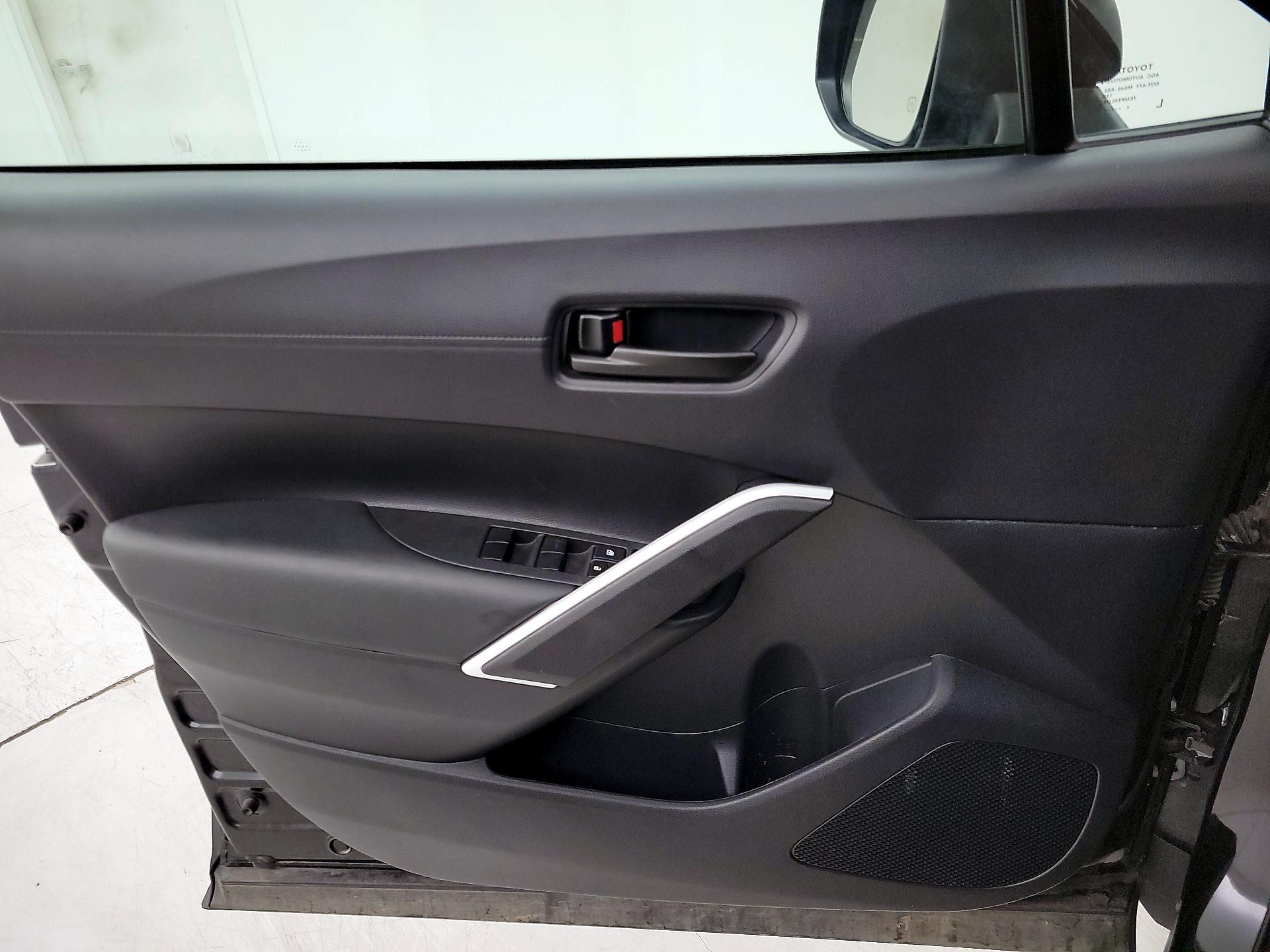 Thumbnail: 2025 Toyota Corolla Cross - 12