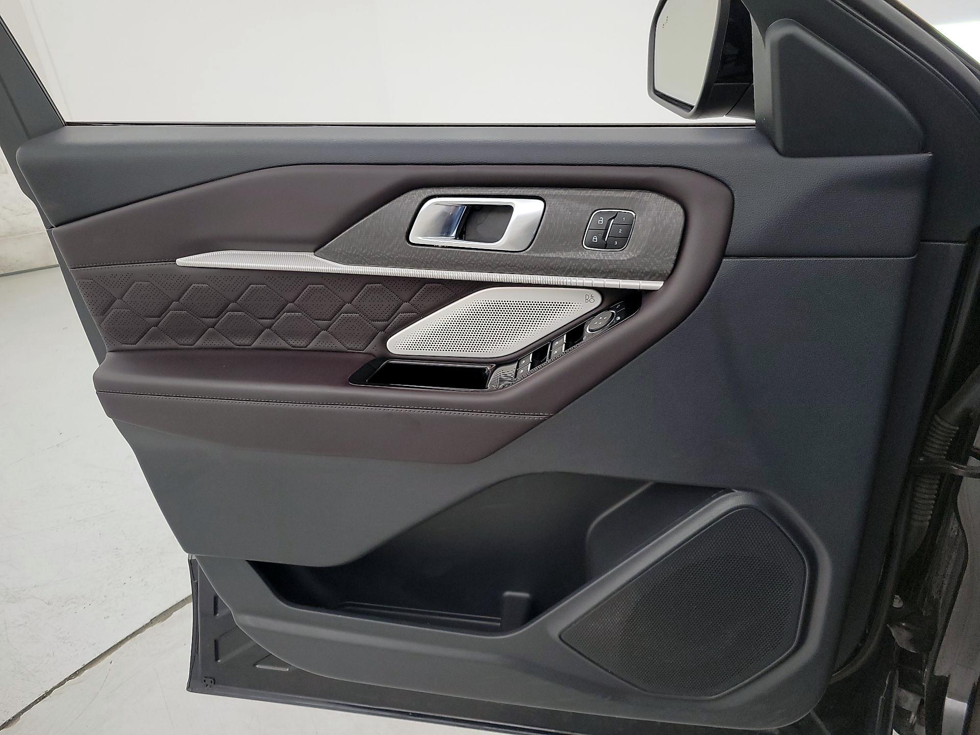 Thumbnail: 2025 Ford Explorer - 12