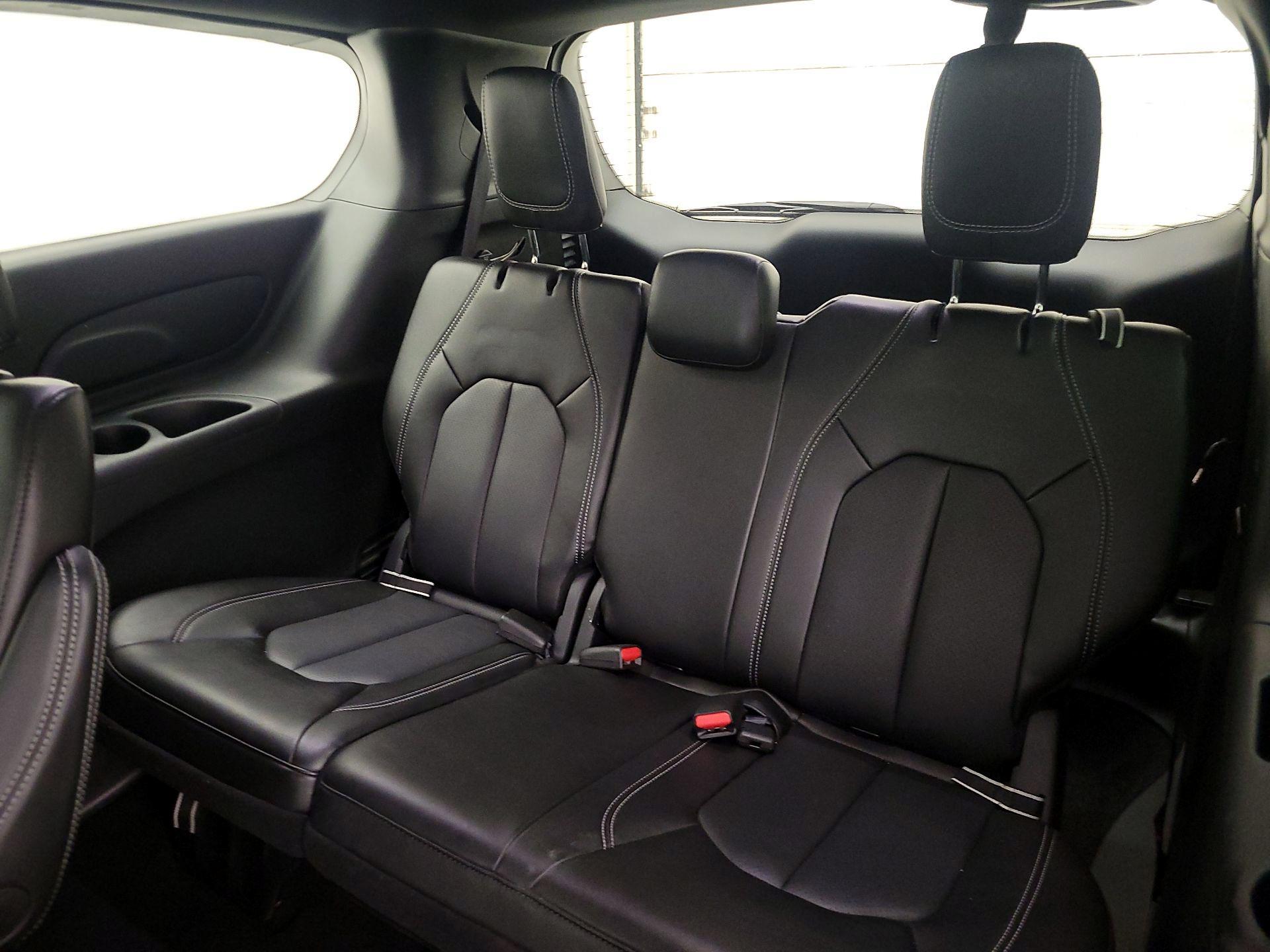 Thumbnail: 2025 Chrysler Pacifica - 20