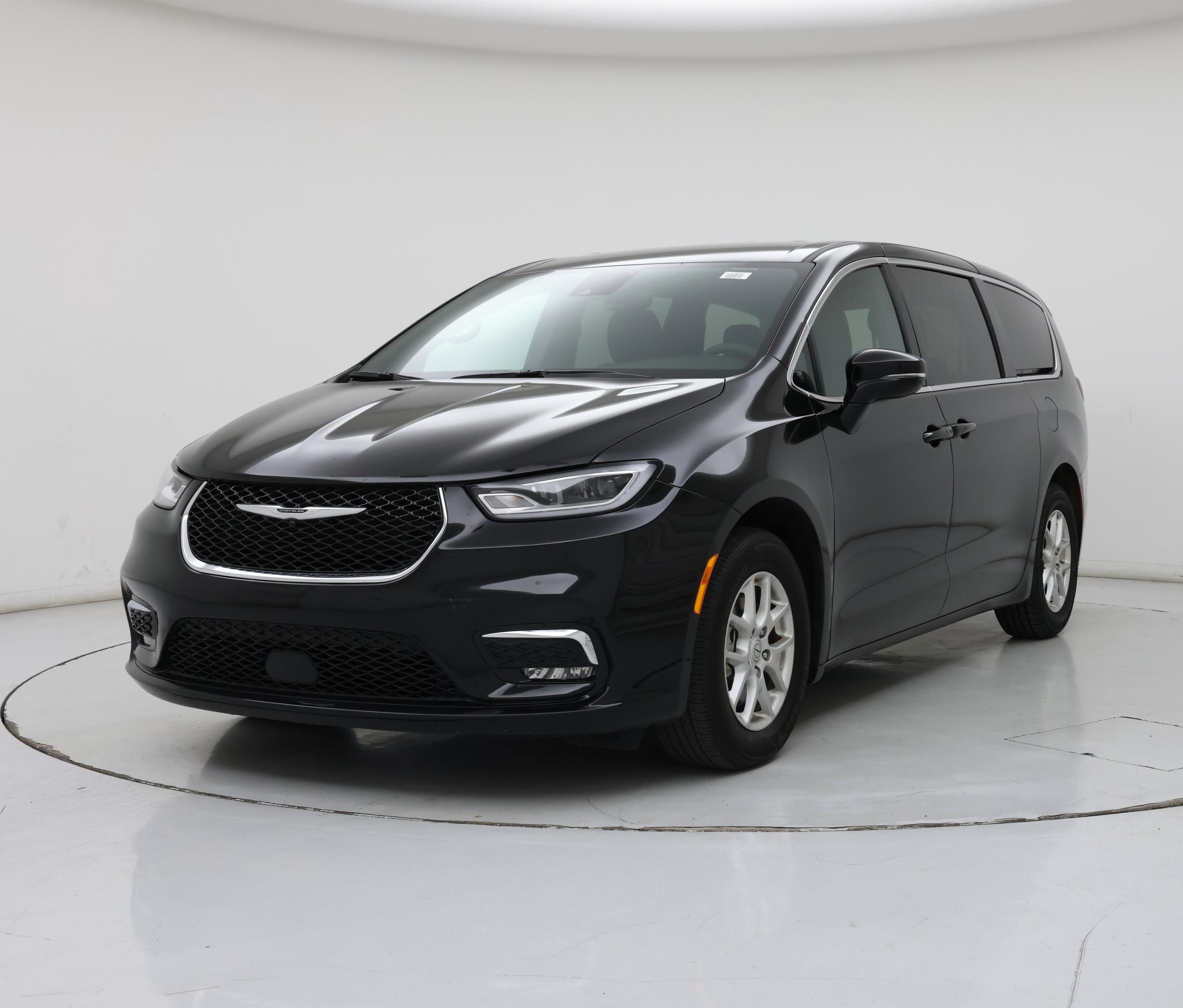 Thumbnail: 2025 Chrysler Pacifica - 4