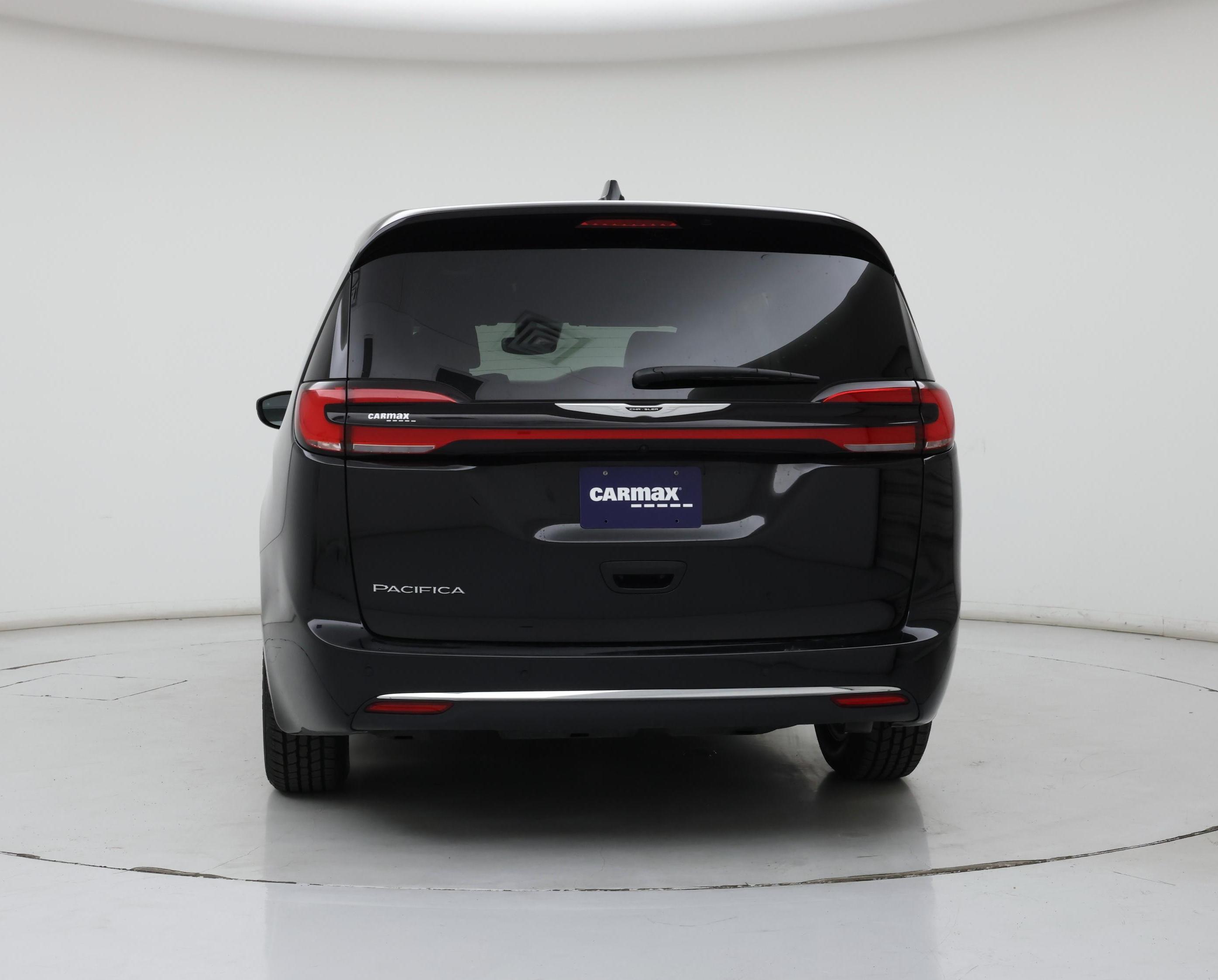 Thumbnail: 2025 Chrysler Pacifica - 6