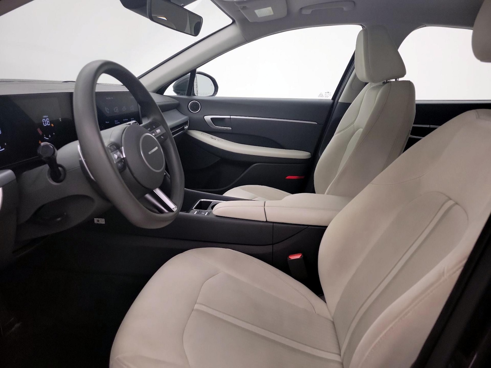 2025 Hyundai Sonata SEL - Photo 12