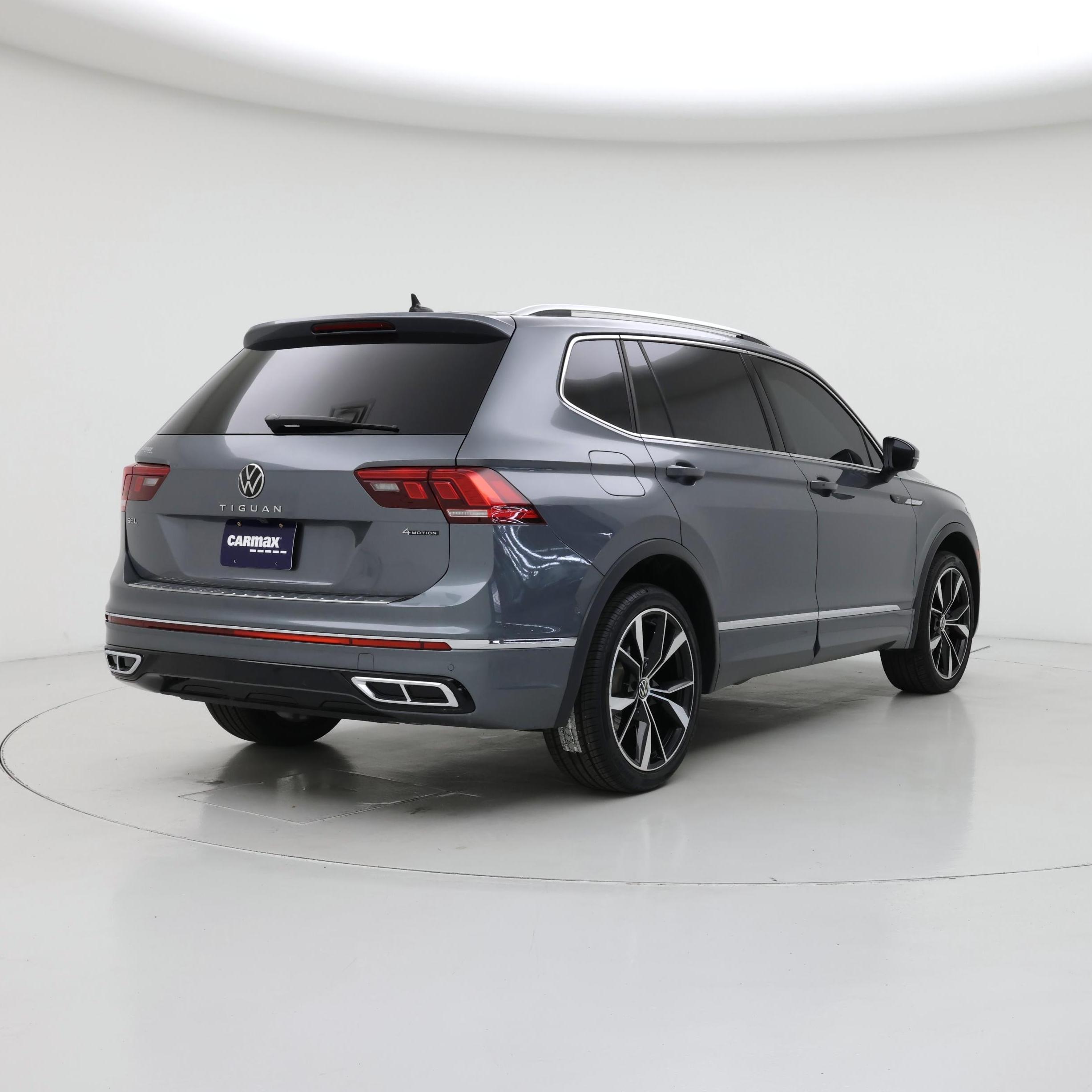 Thumbnail: 2022 Volkswagen Tiguan - 8
