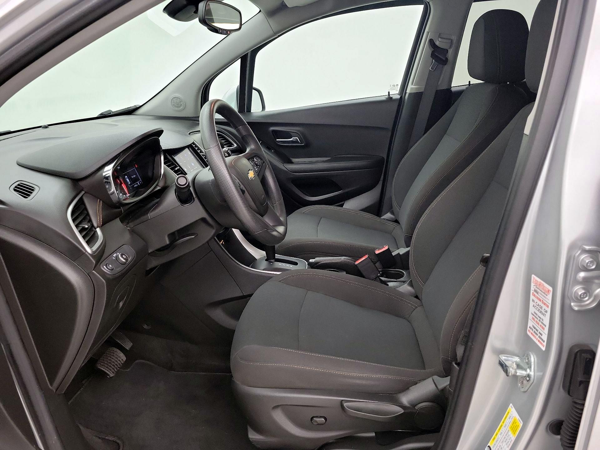 Thumbnail: 2022 Chevrolet Trax - 11