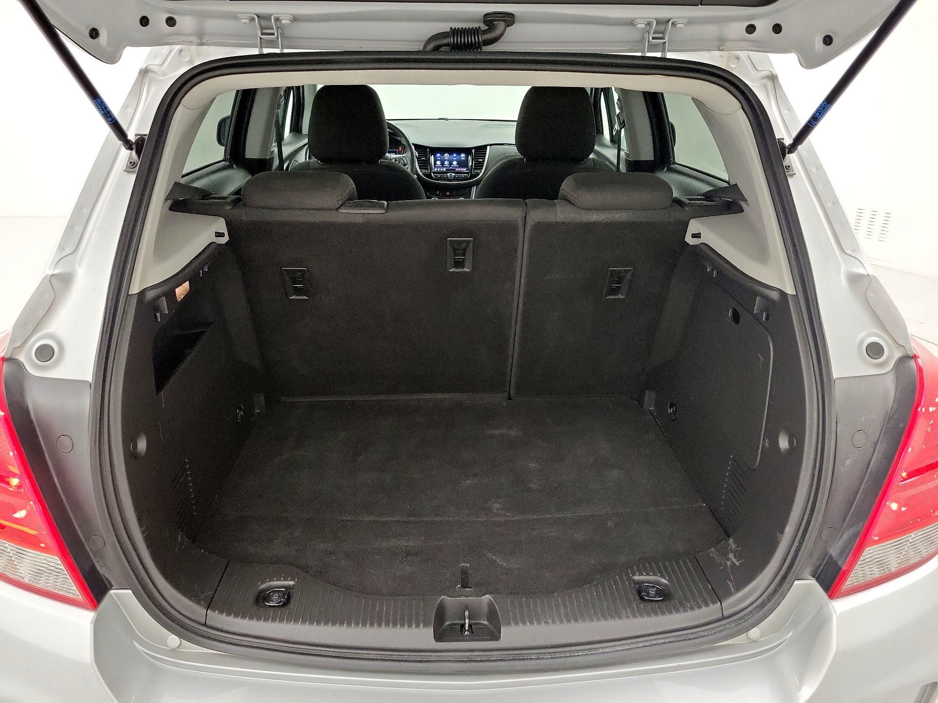 Thumbnail: 2022 Chevrolet Trax - 20